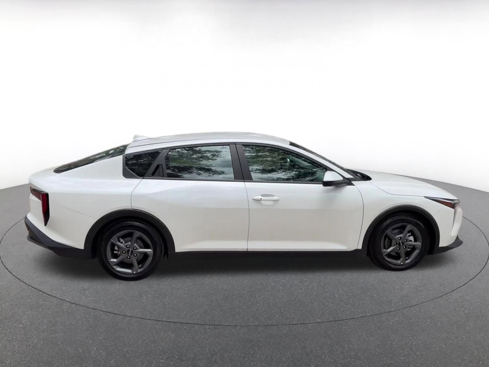 Thumbnail: 2025 Kia K4 - 23