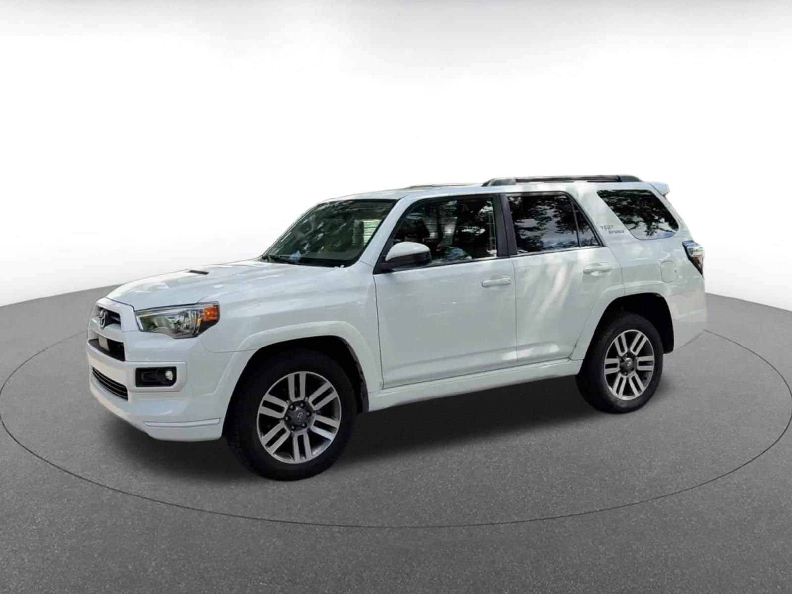 Thumbnail: 2024 Toyota 4Runner - 8