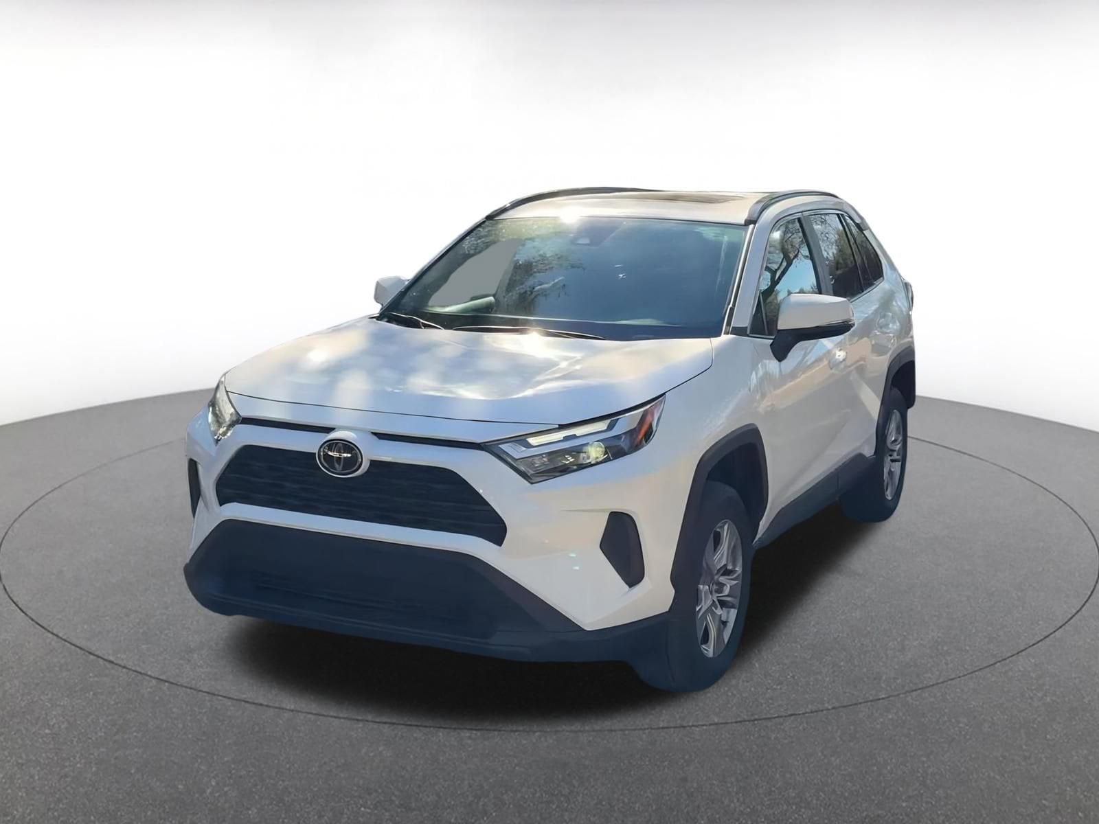Thumbnail: 2025 Toyota RAV4 - 7