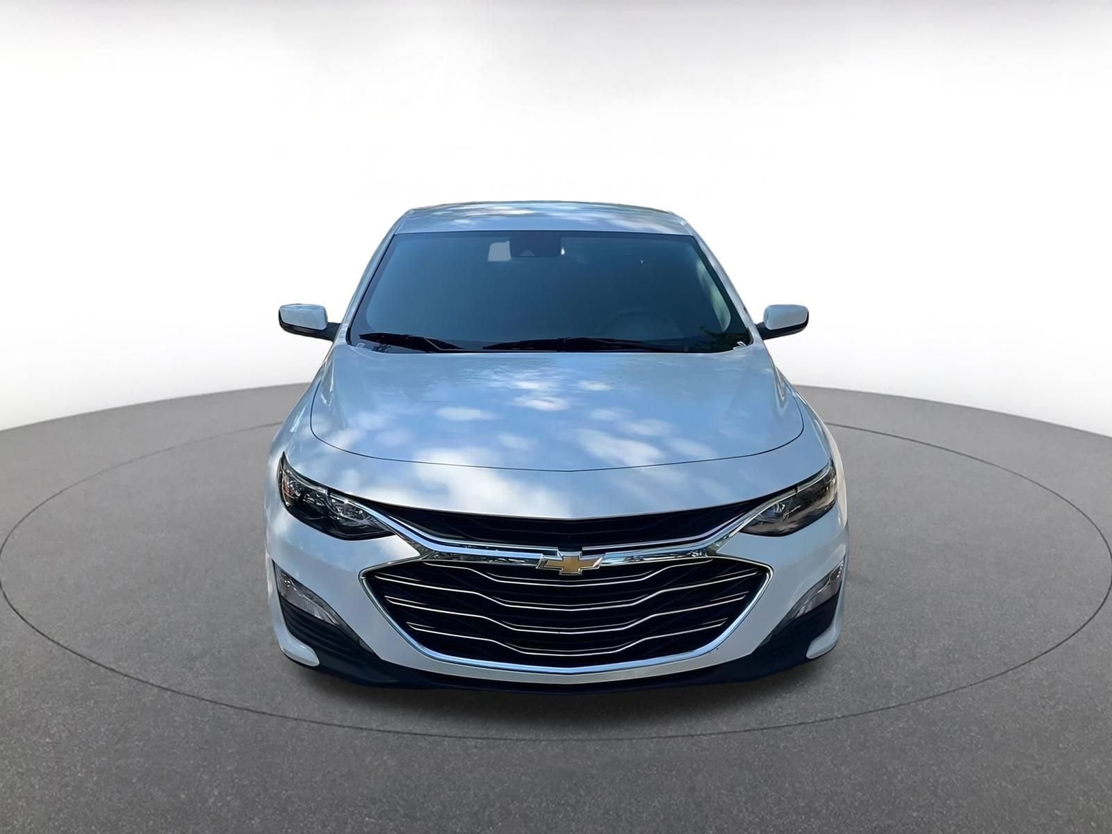 Thumbnail: 2023 Chevrolet Malibu - 4