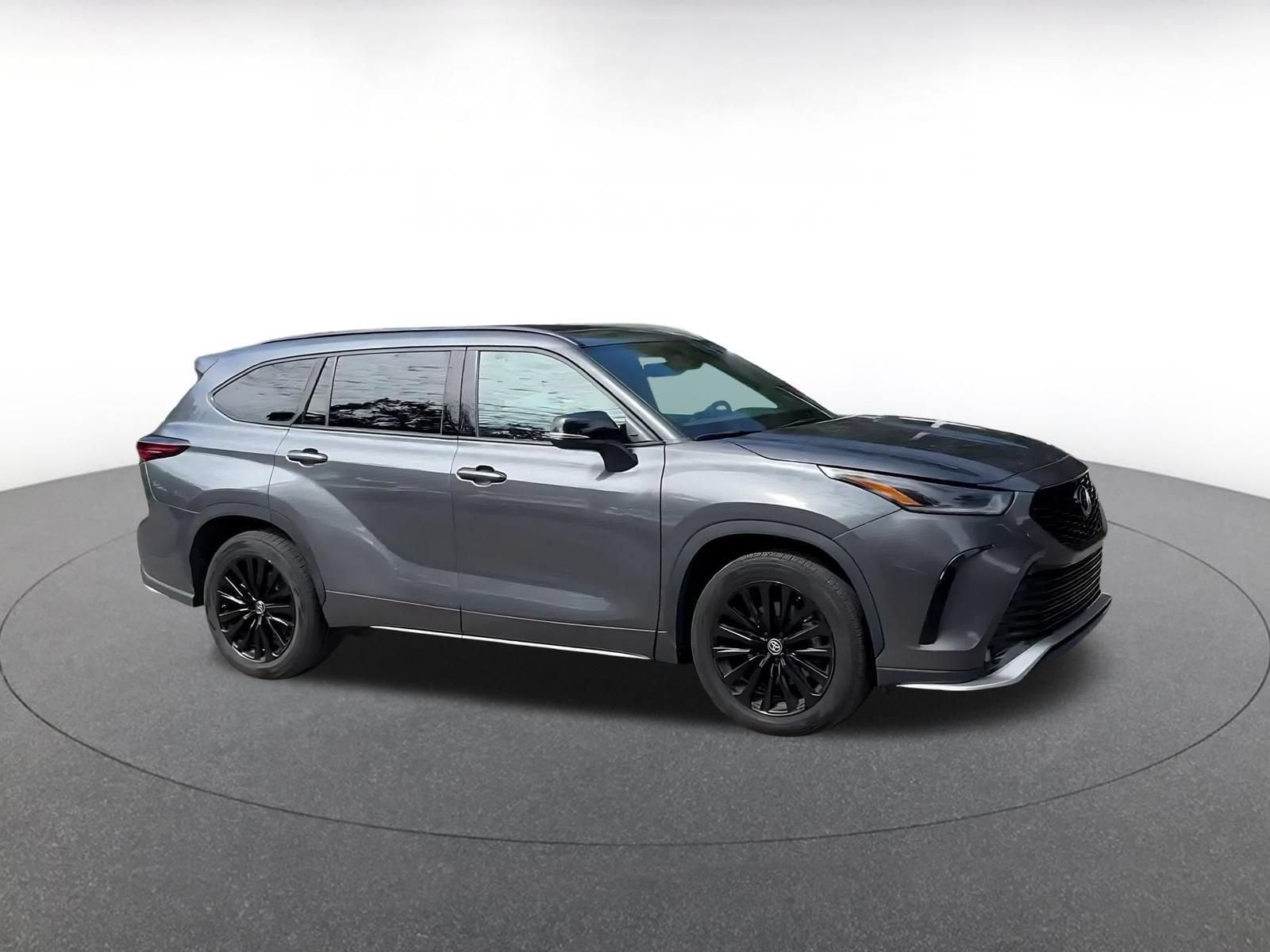 Thumbnail: 2025 Toyota Highlander - 2