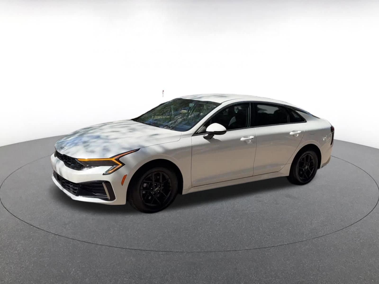 Thumbnail: 2025 Kia K5 - 8