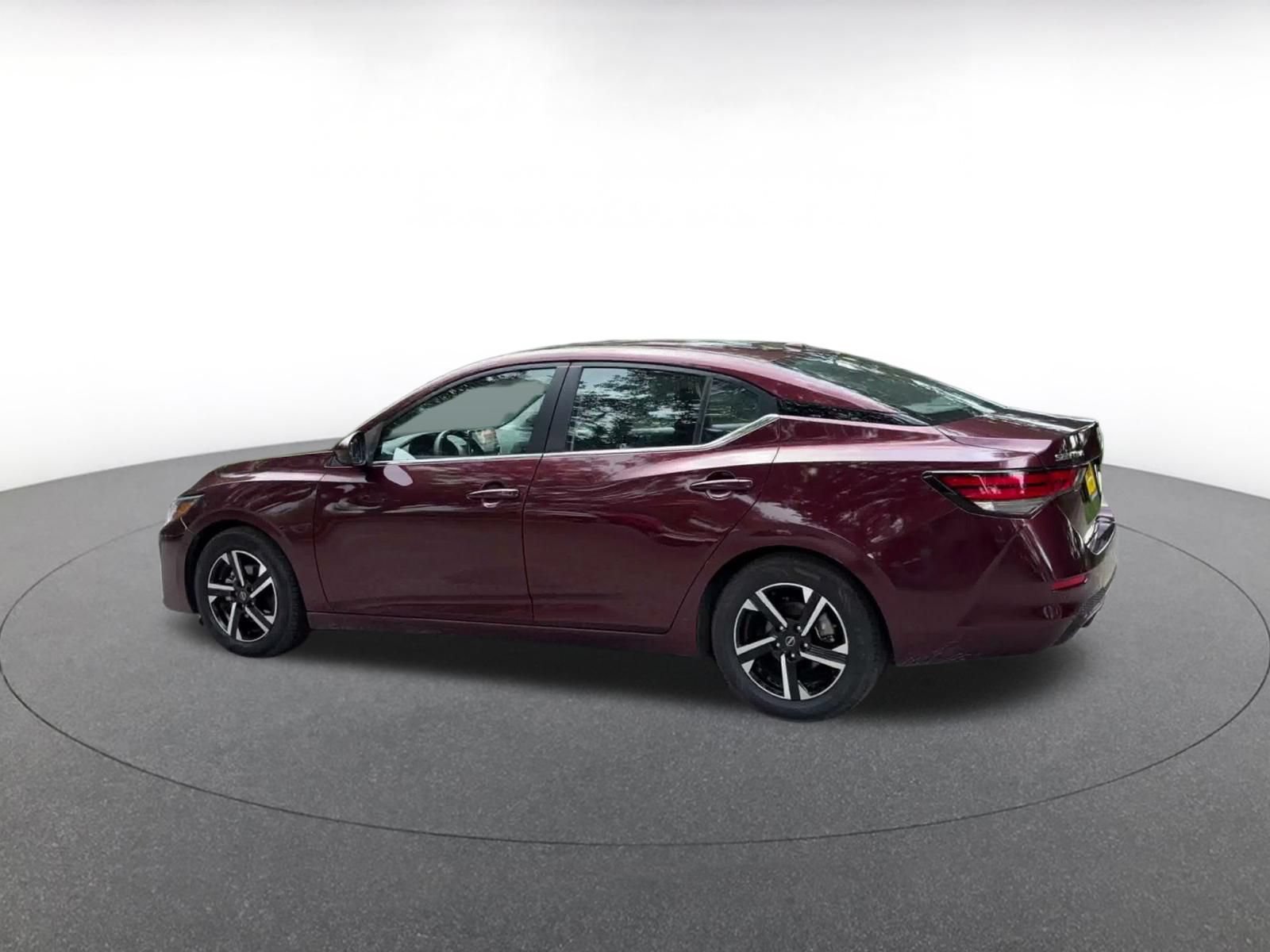 Thumbnail: 2025 Nissan Sentra - 9