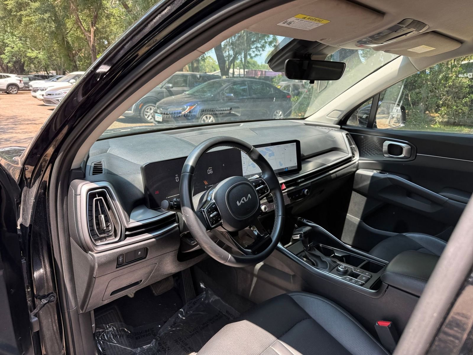 Thumbnail: 2024 Kia Sorento - 35