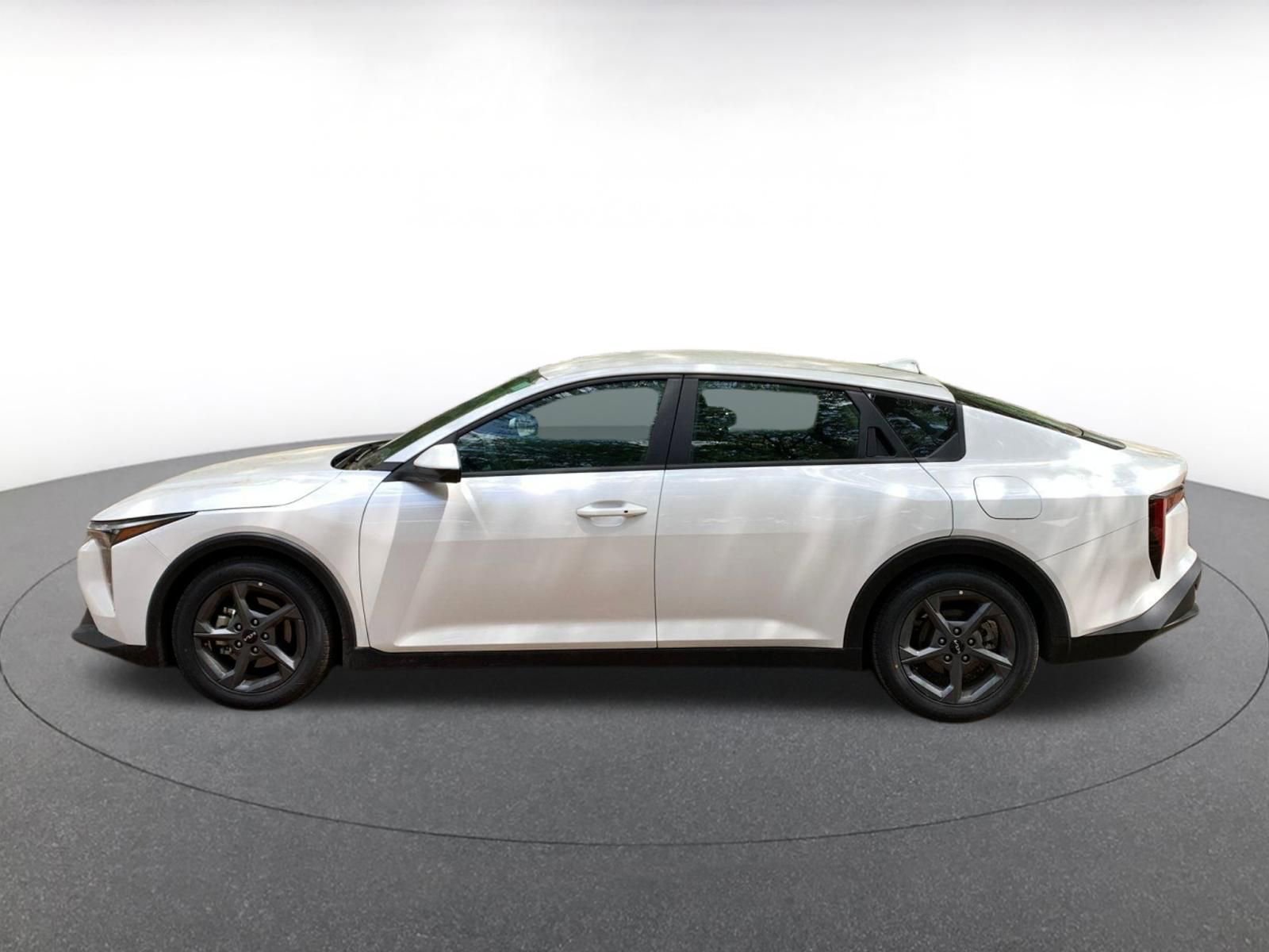 Thumbnail: 2025 Kia K4 - 4