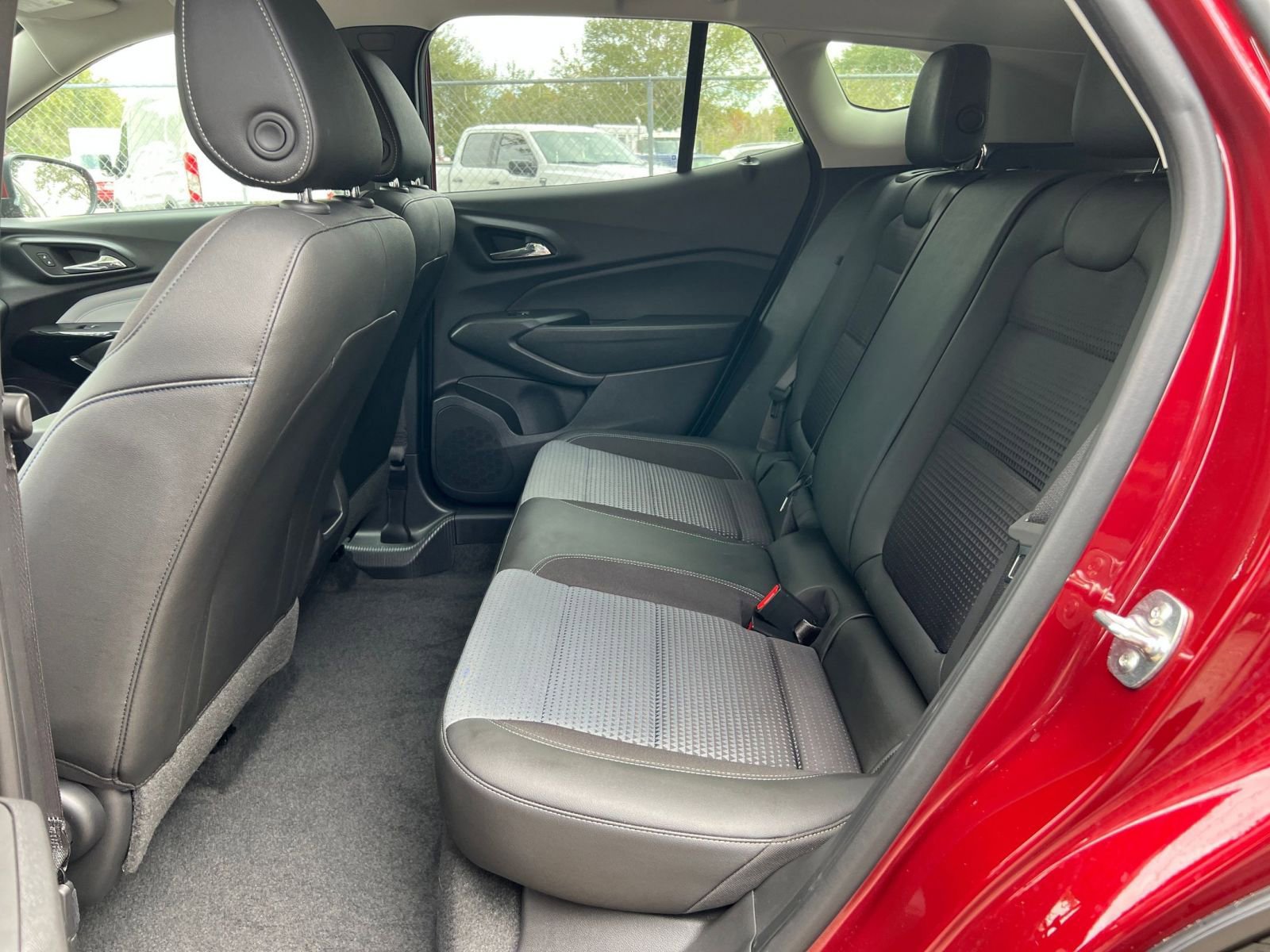 Thumbnail: 2025 Chevrolet Trax - 20