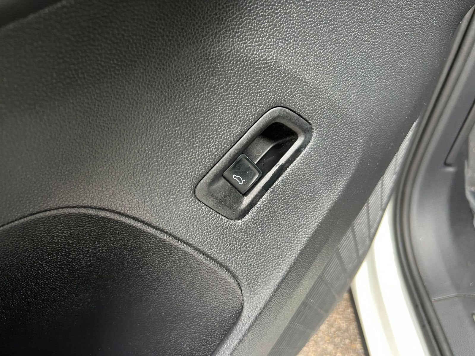 Thumbnail: 2025 Volkswagen Atlas - 21