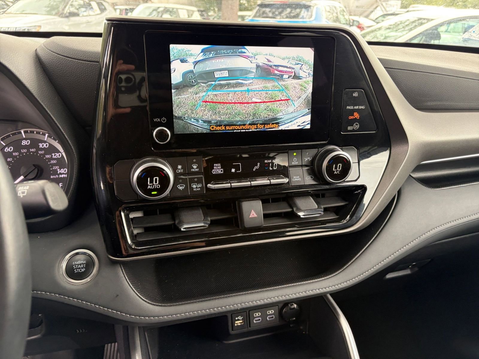 Thumbnail: 2025 Toyota Highlander - 17