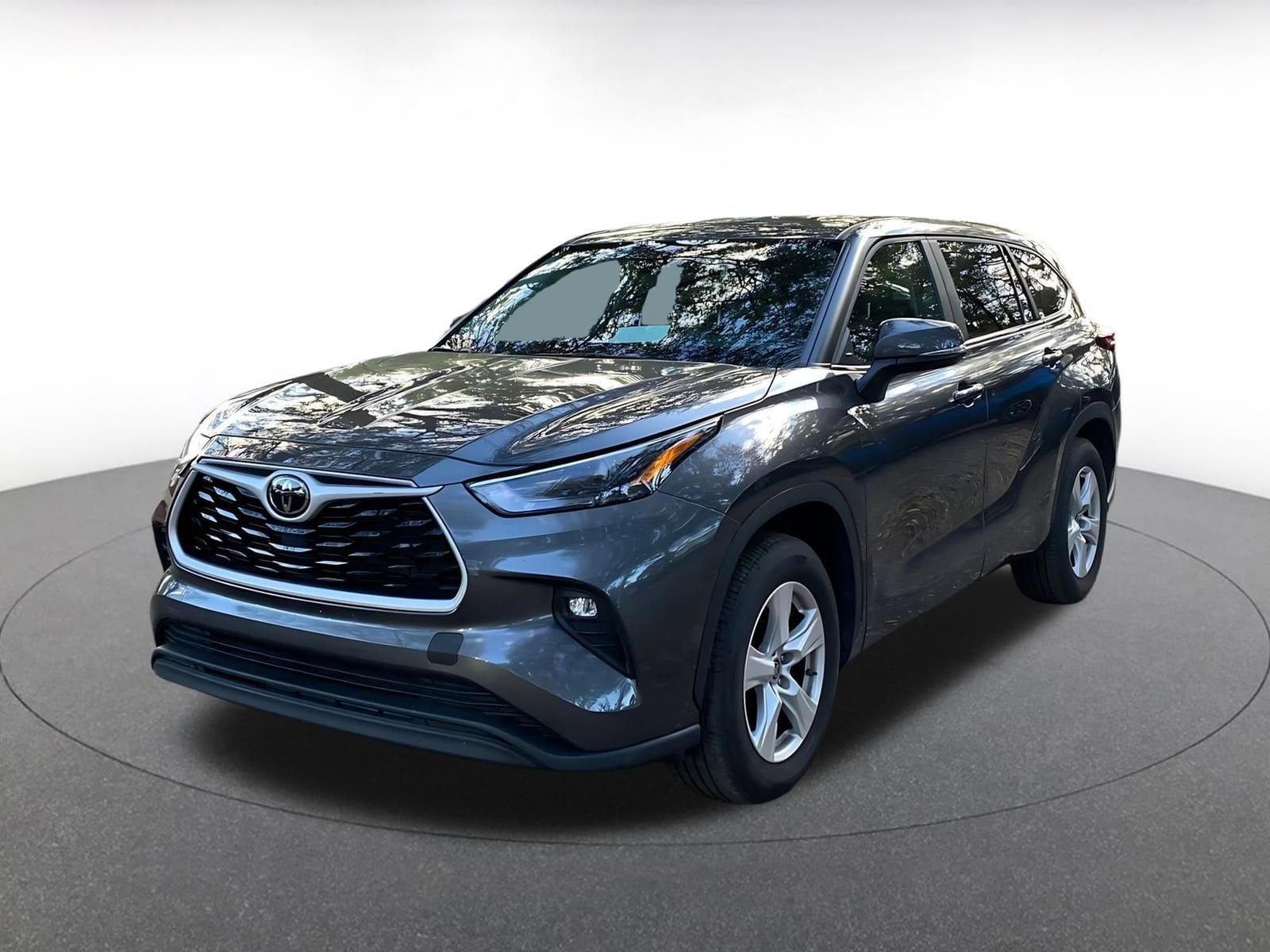 Thumbnail: 2025 Toyota Highlander - 3