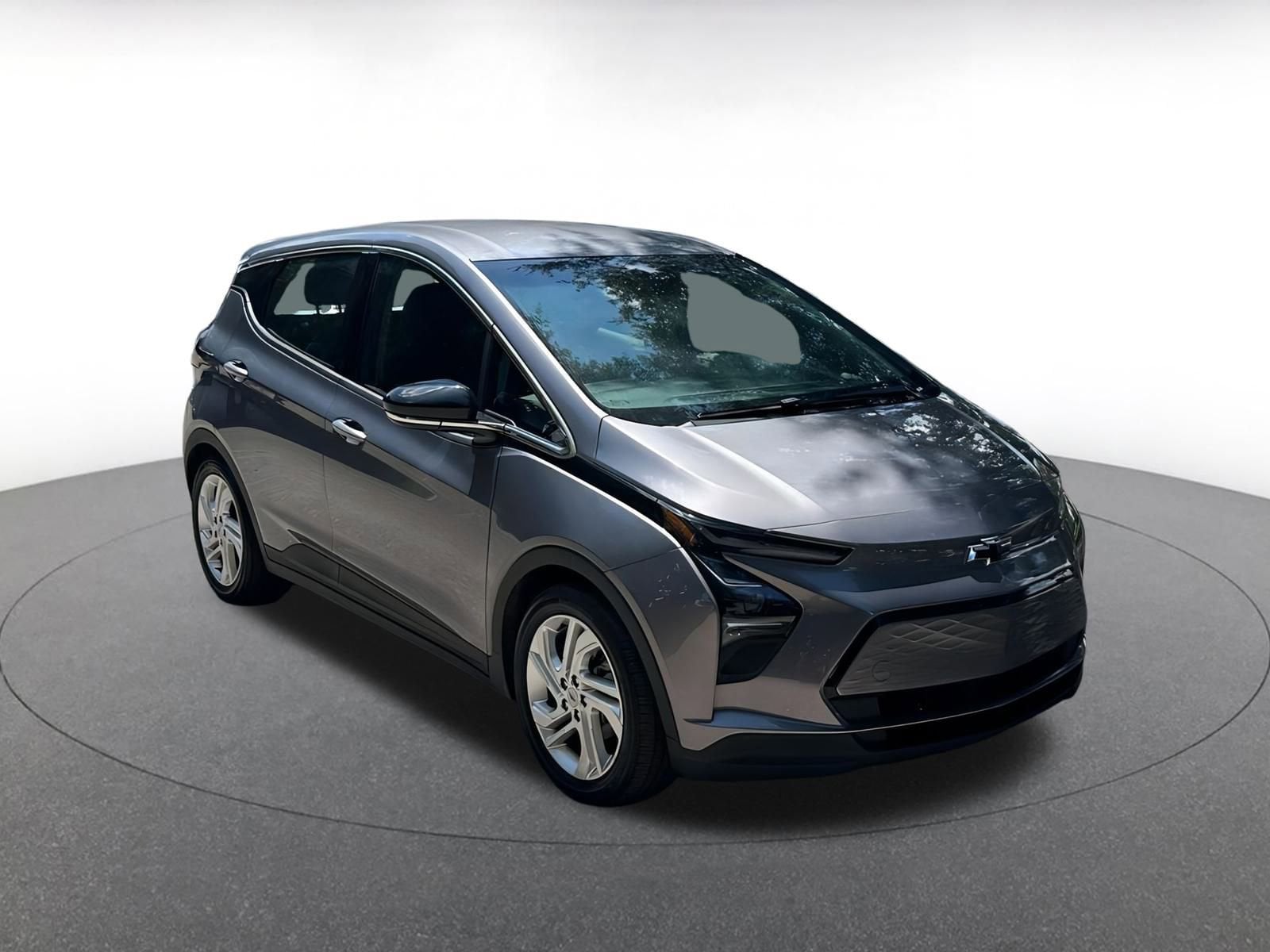 Thumbnail: 2023 Chevrolet Bolt EV - 2