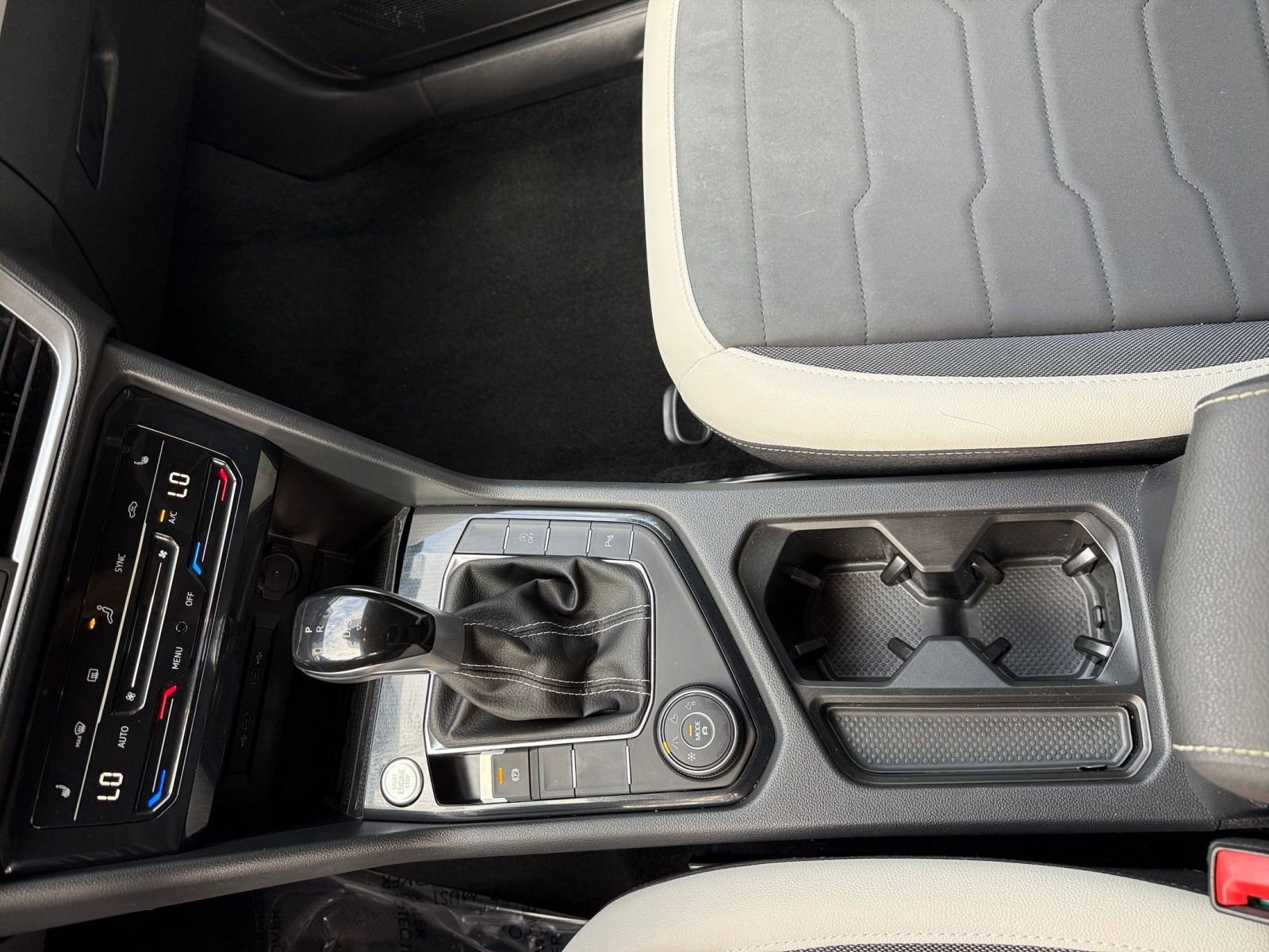 Thumbnail: 2025 Volkswagen Taos - 35