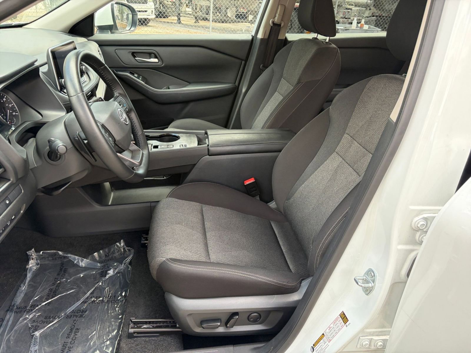 Thumbnail: 2025 Nissan Rogue - 24