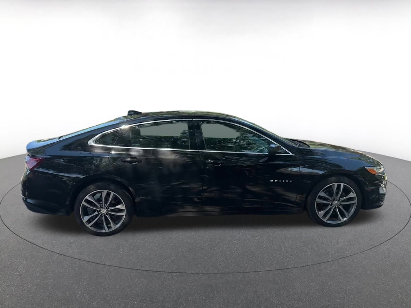 Thumbnail: 2024 Chevrolet Malibu - 16