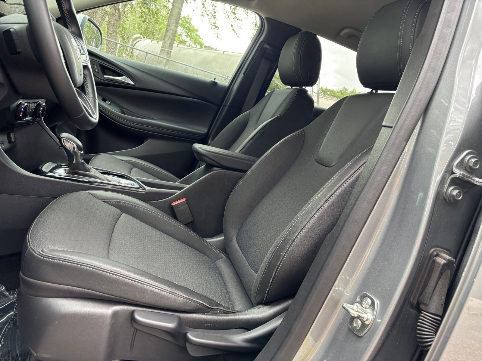 Thumbnail: 2025 Buick Encore GX - 25