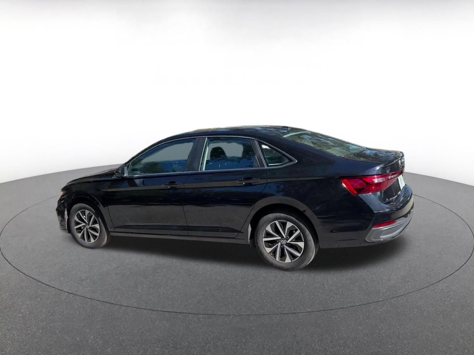 Thumbnail: 2025 Volkswagen Jetta - 10