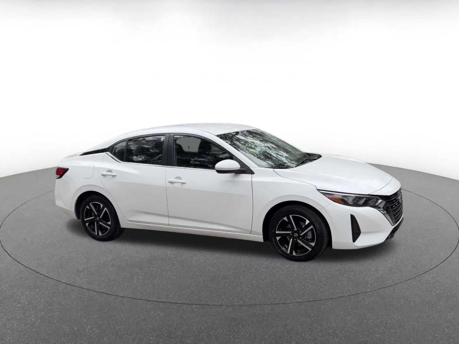 Thumbnail: 2025 Nissan Sentra - 2