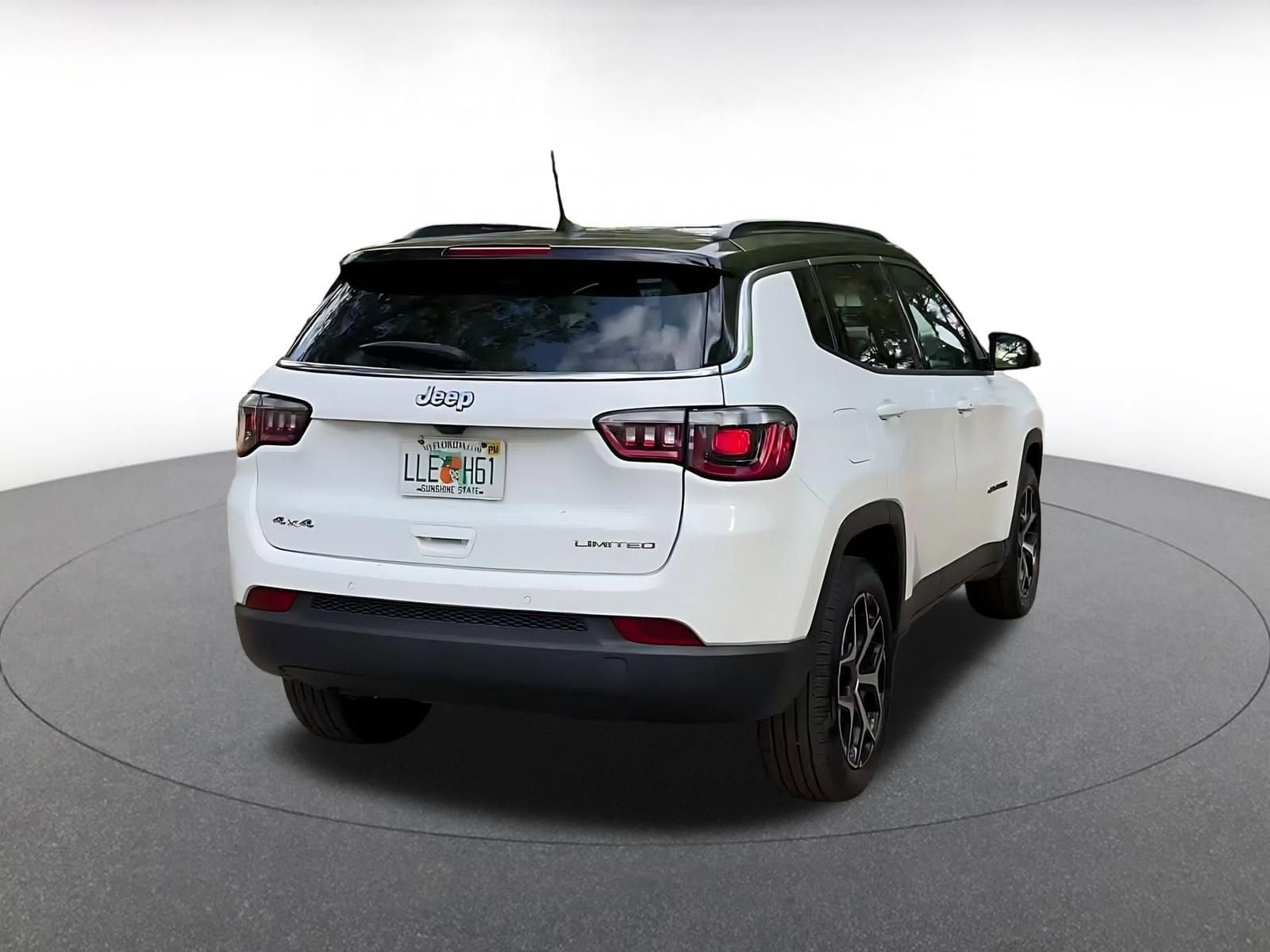Thumbnail: 2025 Jeep Compass - 15