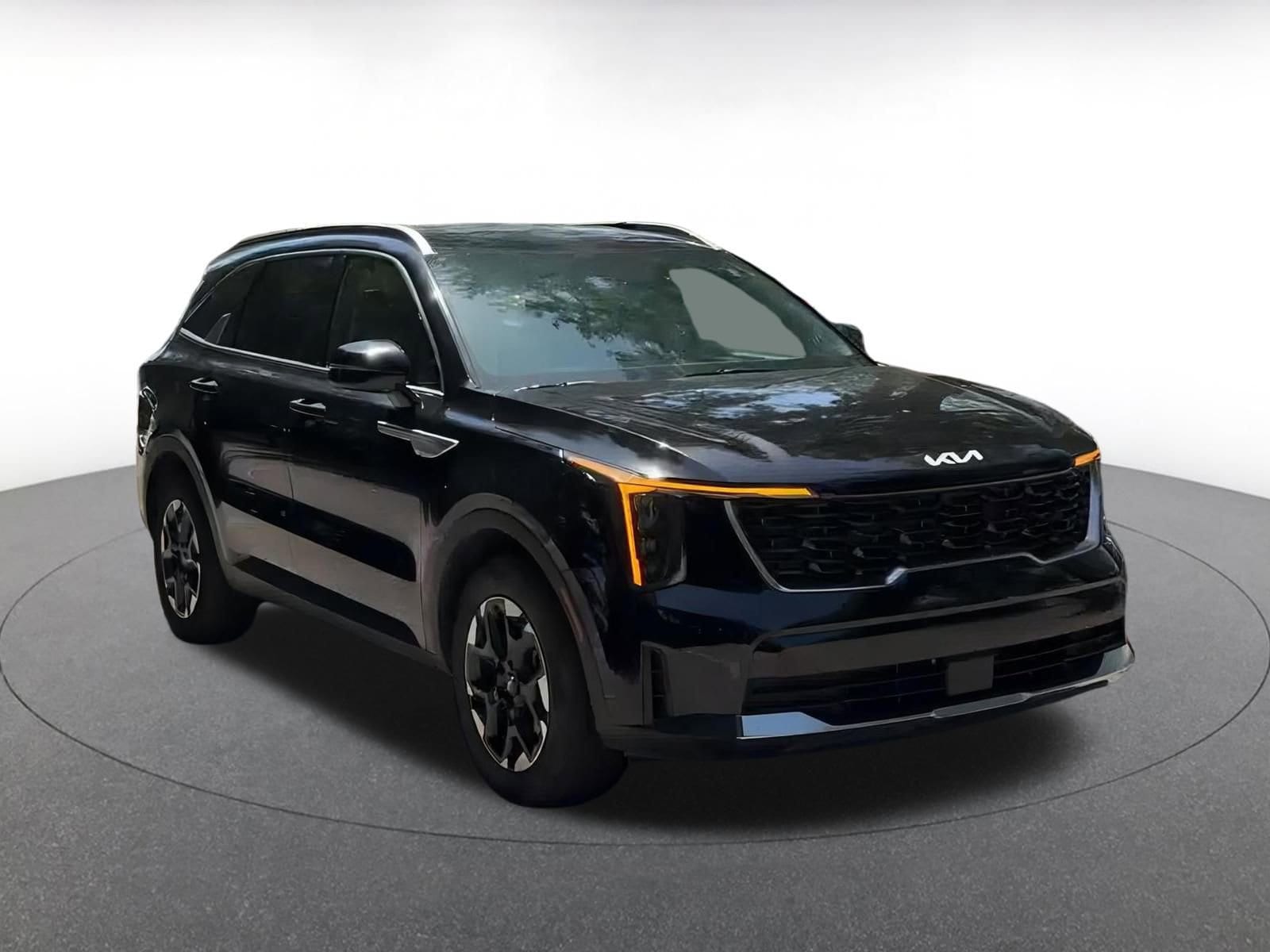 2024 Kia Sorento S 3