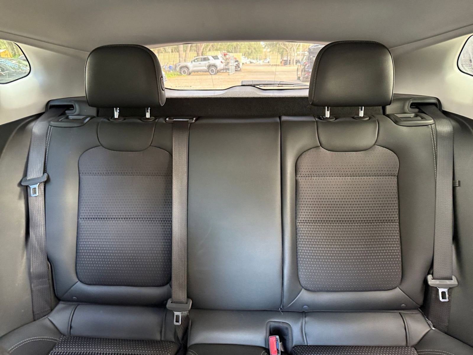 Thumbnail: 2025 Chevrolet Trax - 32