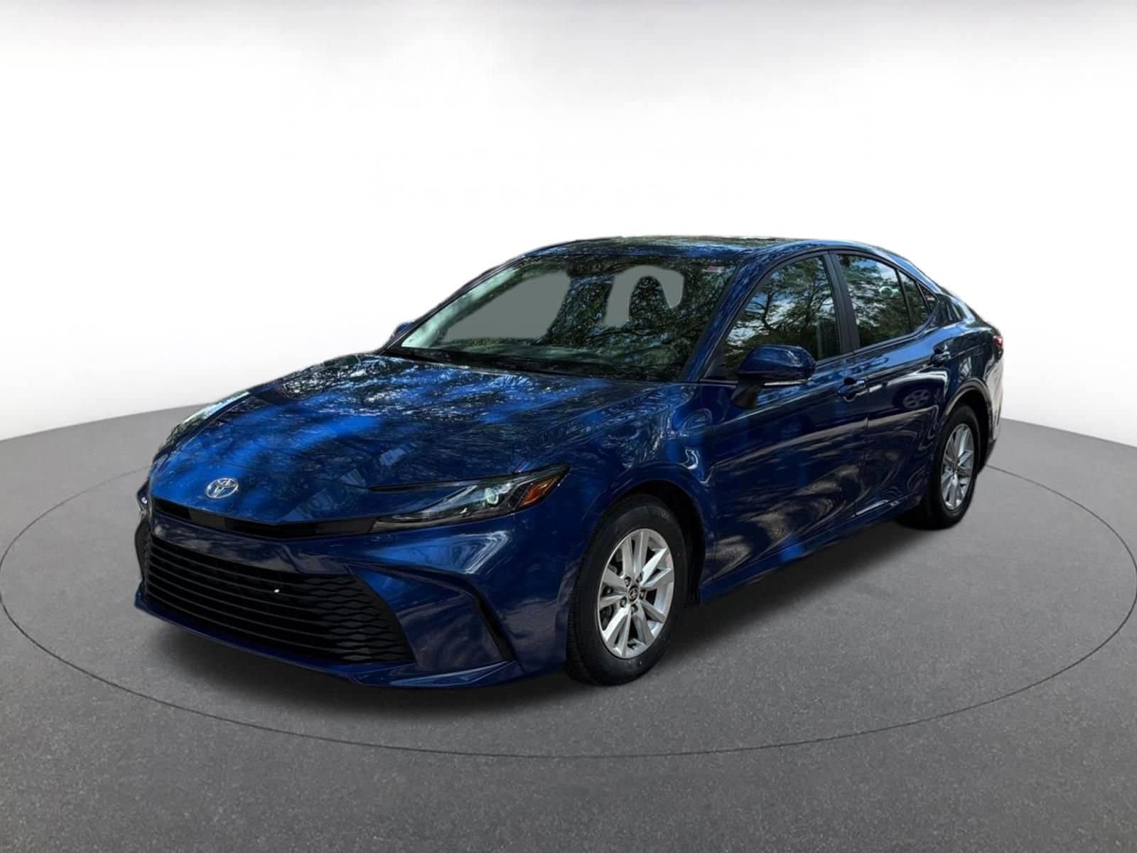 Thumbnail: 2025 Toyota Camry - 10