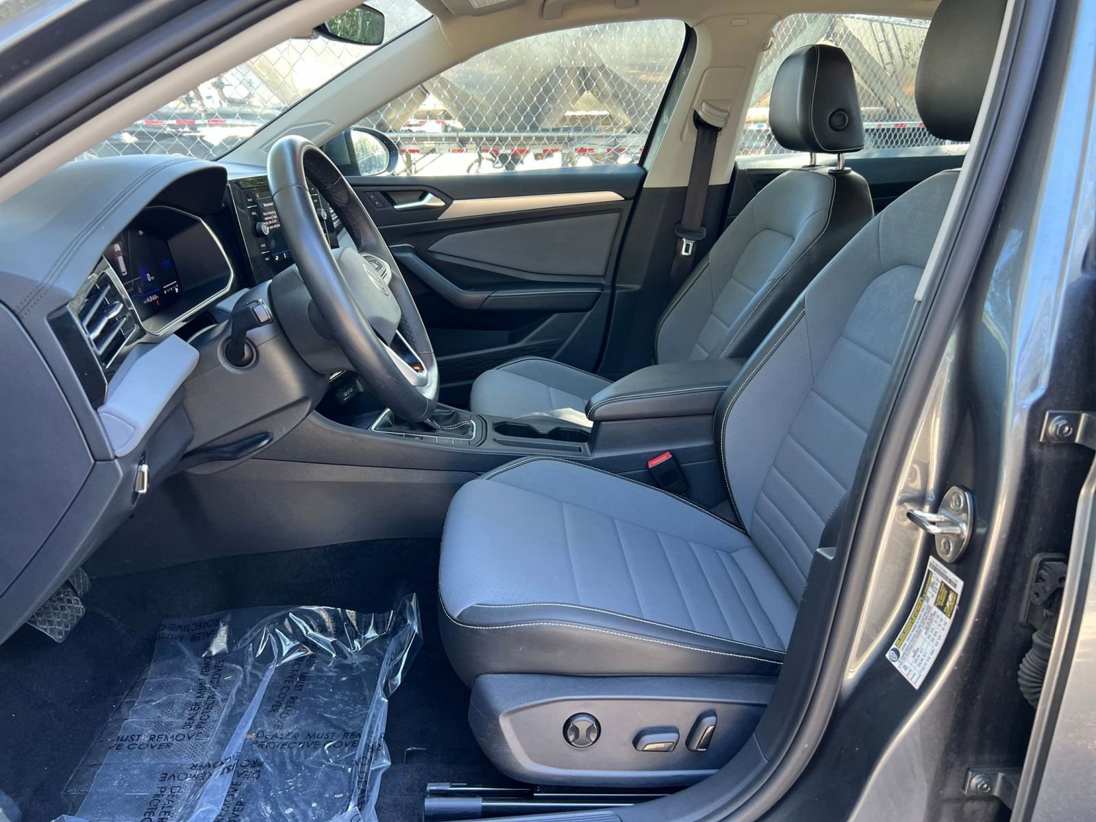 Thumbnail: 2025 Volkswagen Jetta - 21