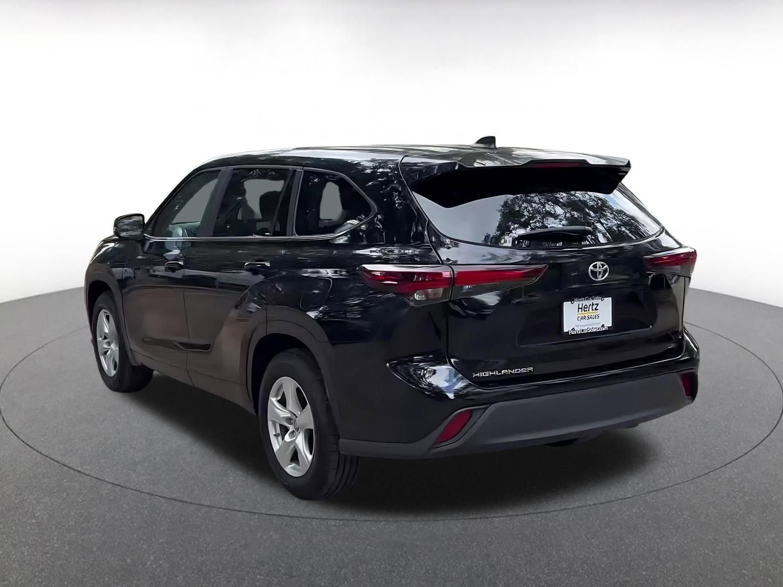 Thumbnail: 2025 Toyota Highlander - 11