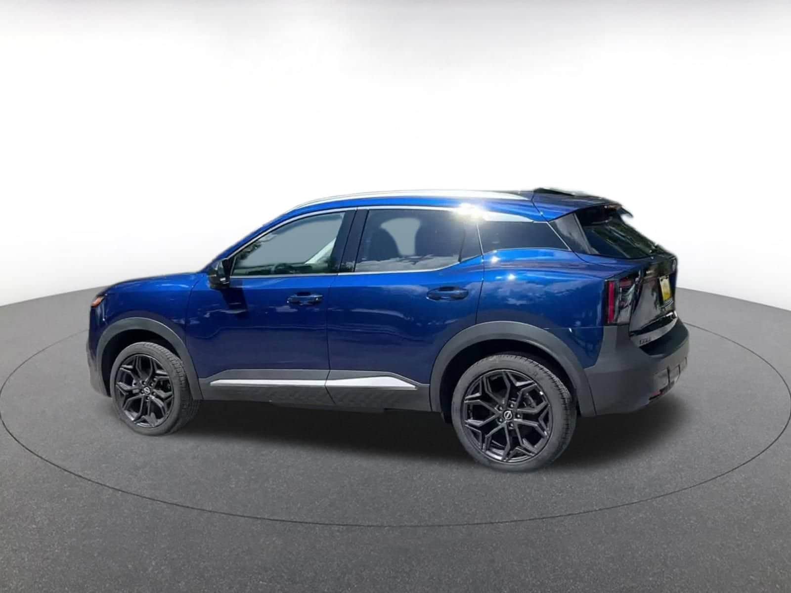 Thumbnail: 2026 Nissan Kicks - 9