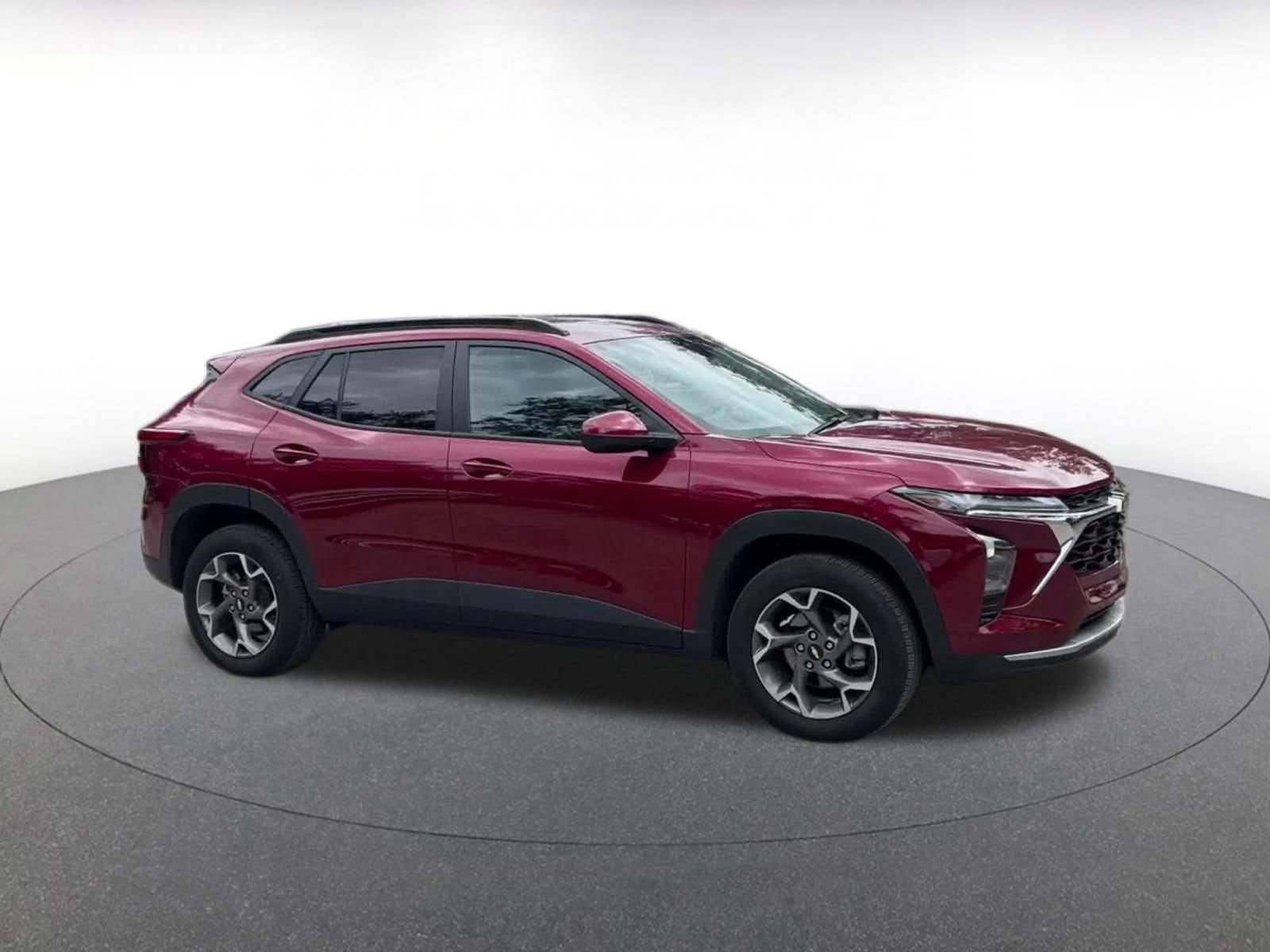 Thumbnail: 2025 Chevrolet Trax - 2
