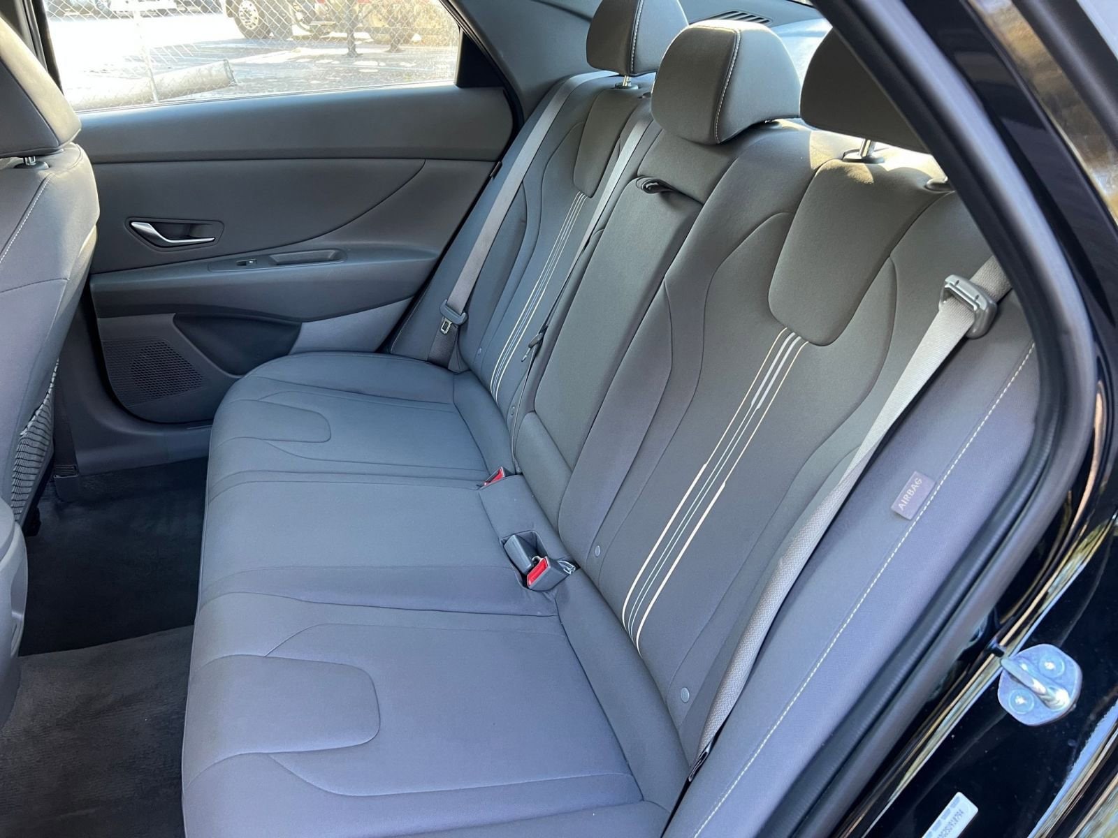 Thumbnail: 2025 Hyundai Elantra - 32