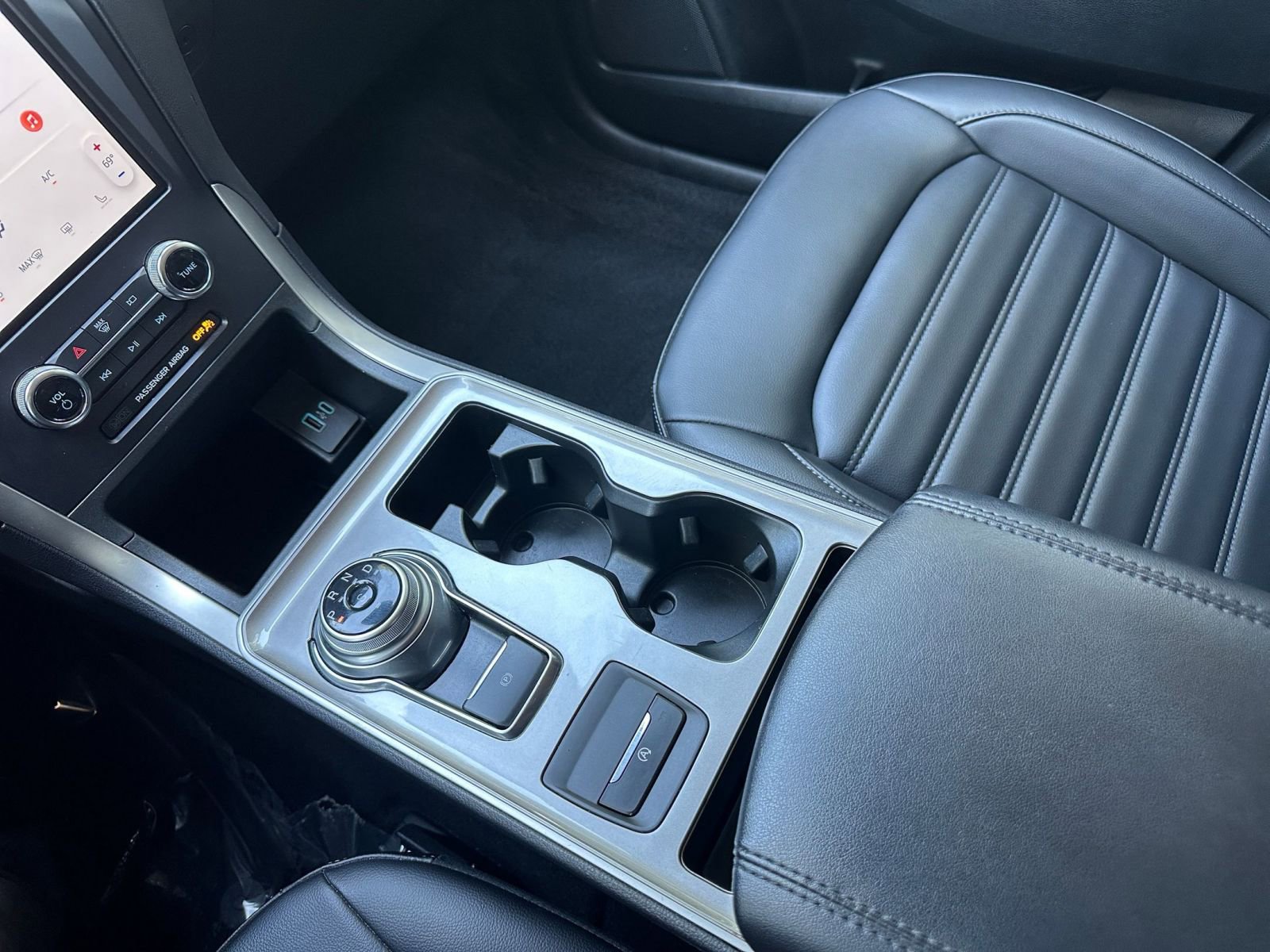 Thumbnail: 2024 Ford Edge - 35