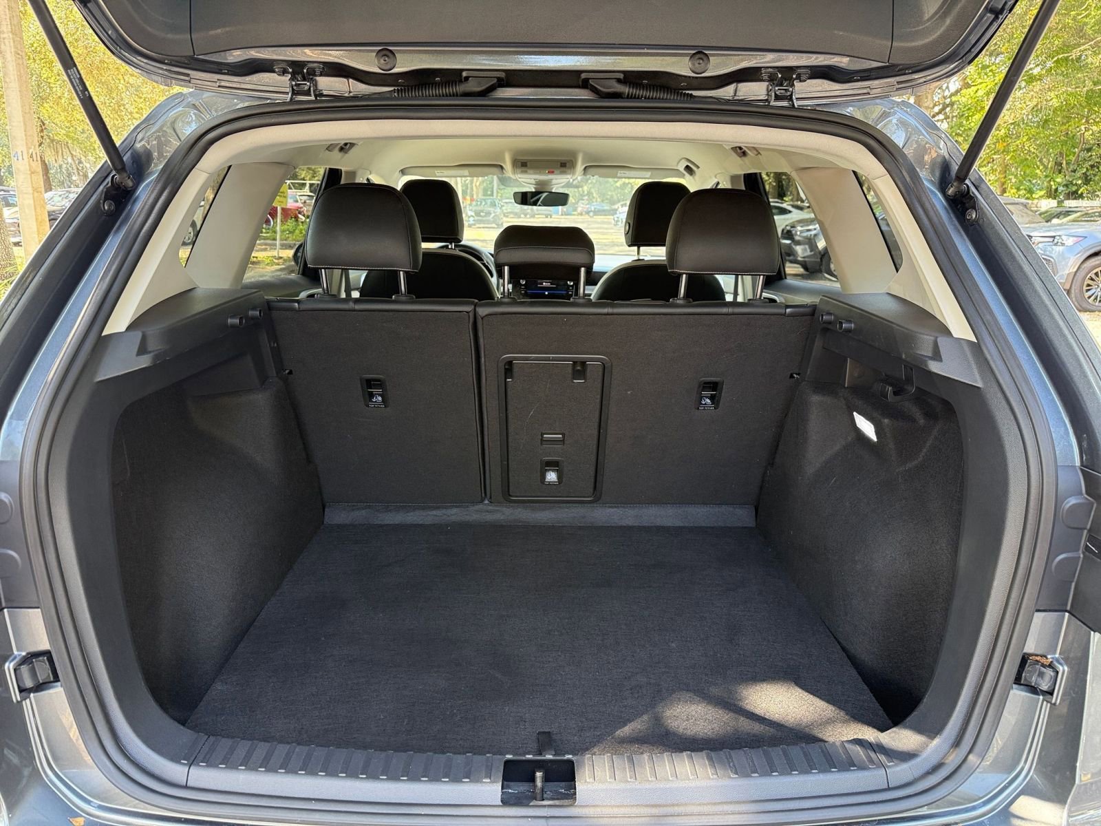 Thumbnail: 2025 Volkswagen Taos - 24