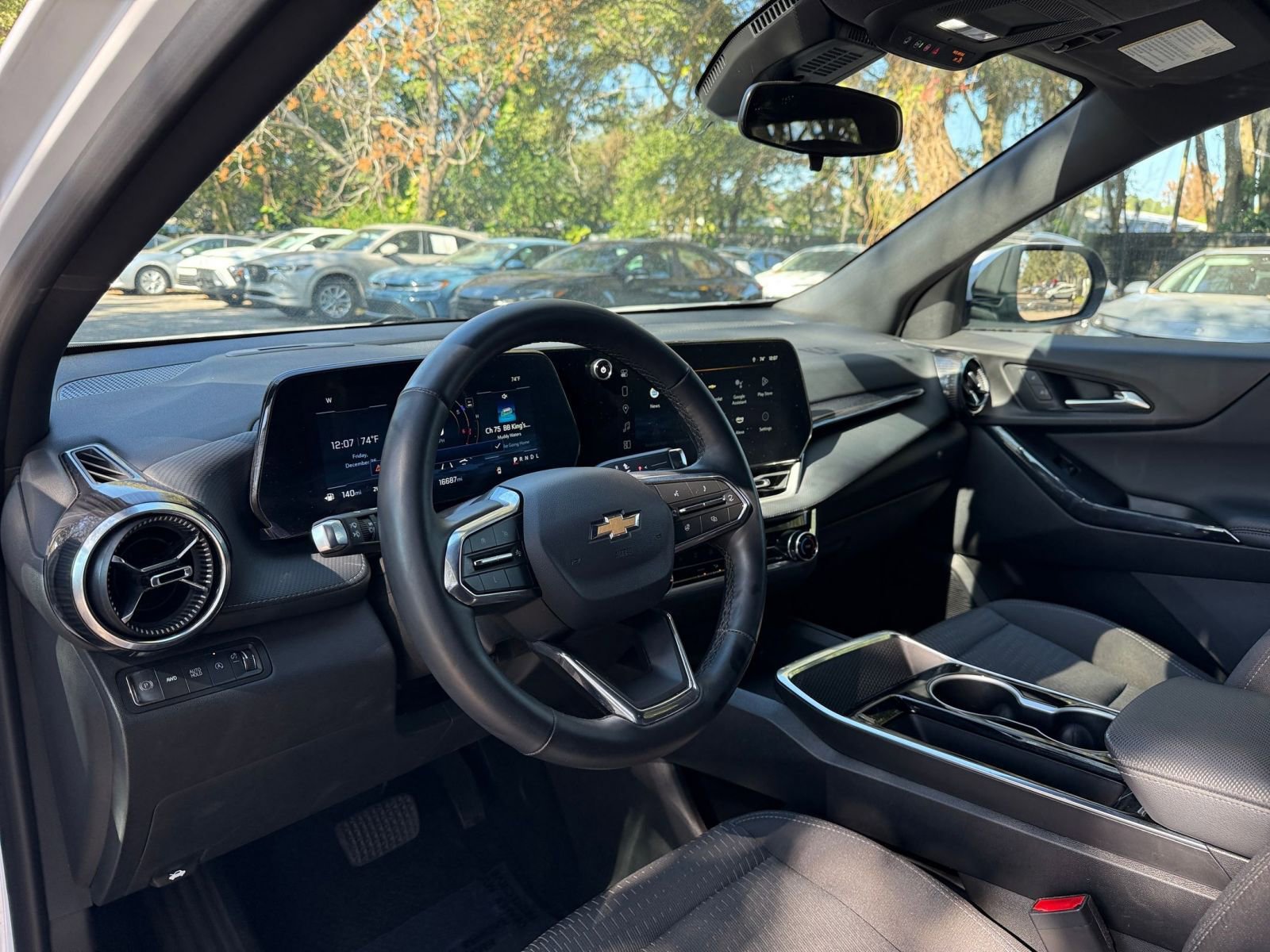 Thumbnail: 2025 Chevrolet Equinox - 28