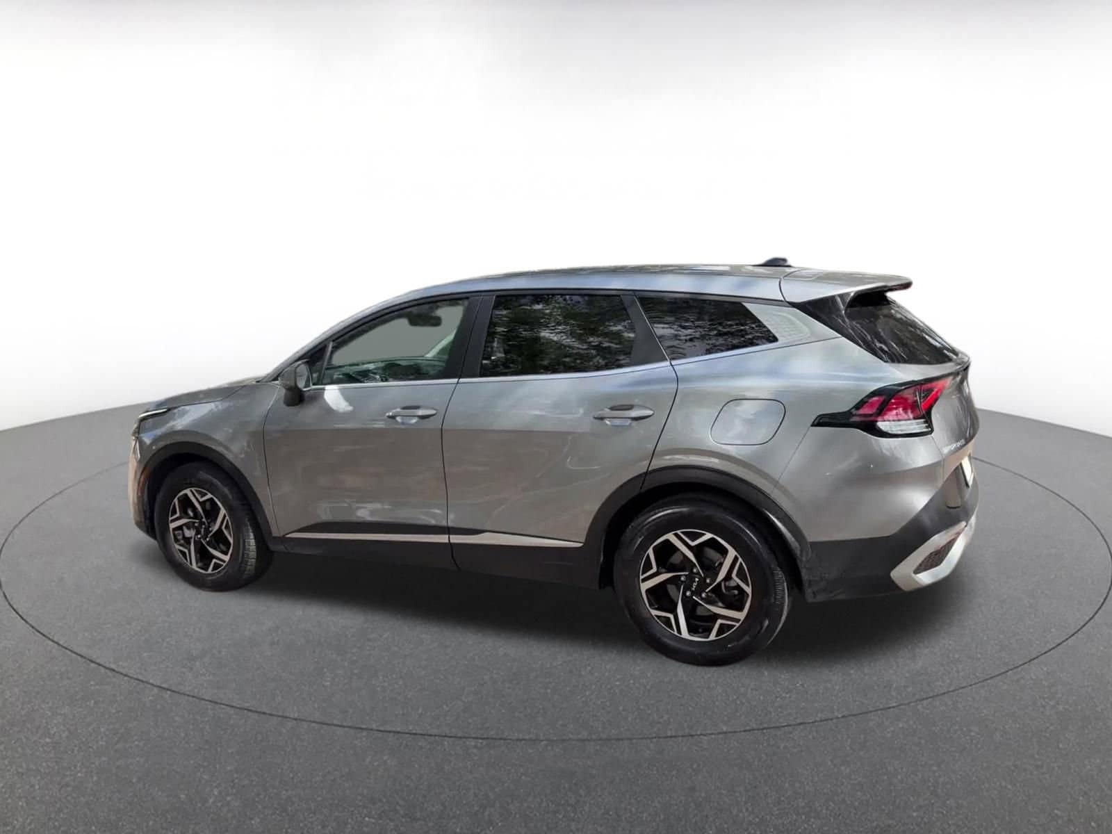 Thumbnail: 2025 Kia Sportage - 10