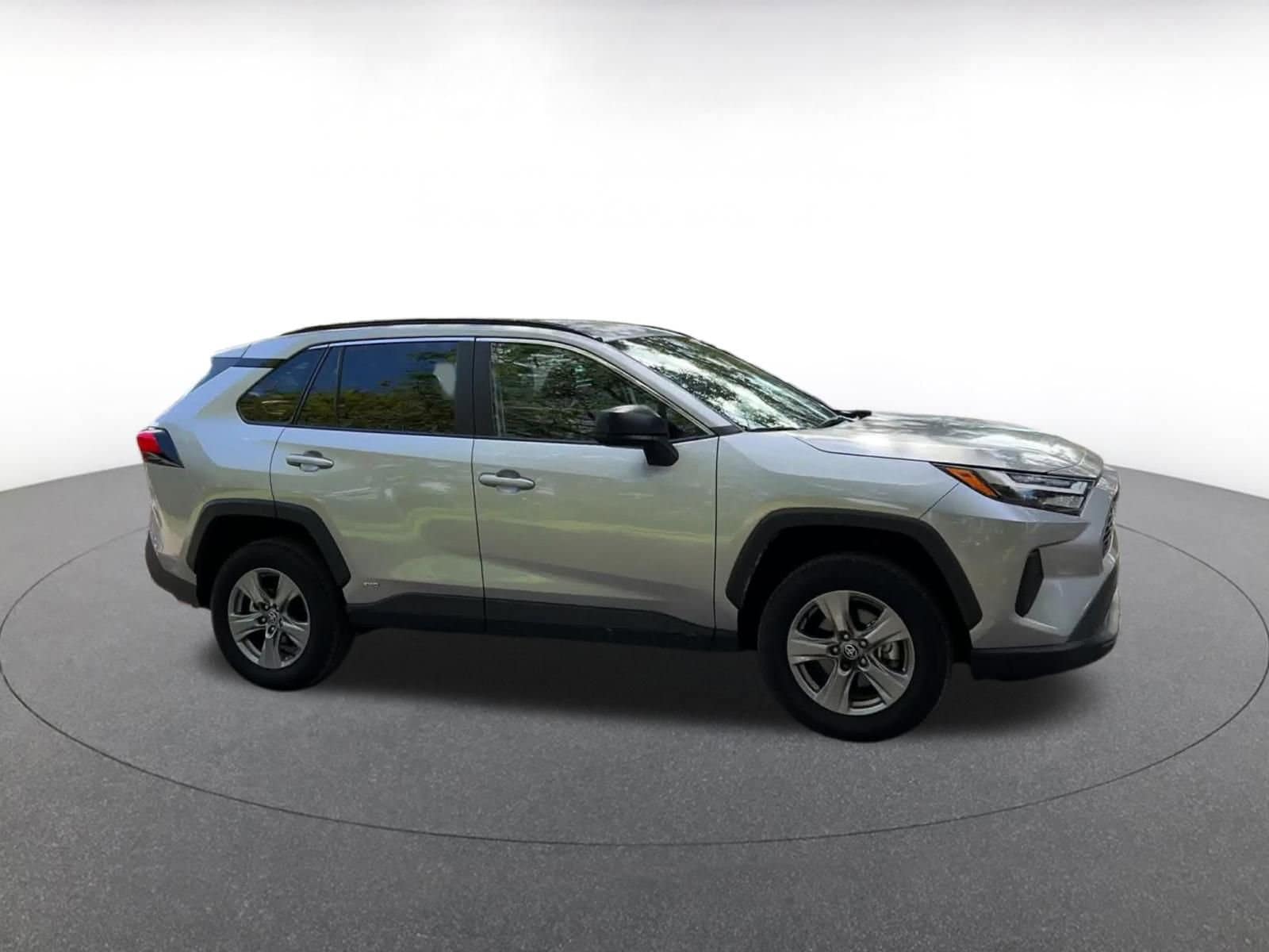 Thumbnail: 2025 Toyota RAV4 - 3