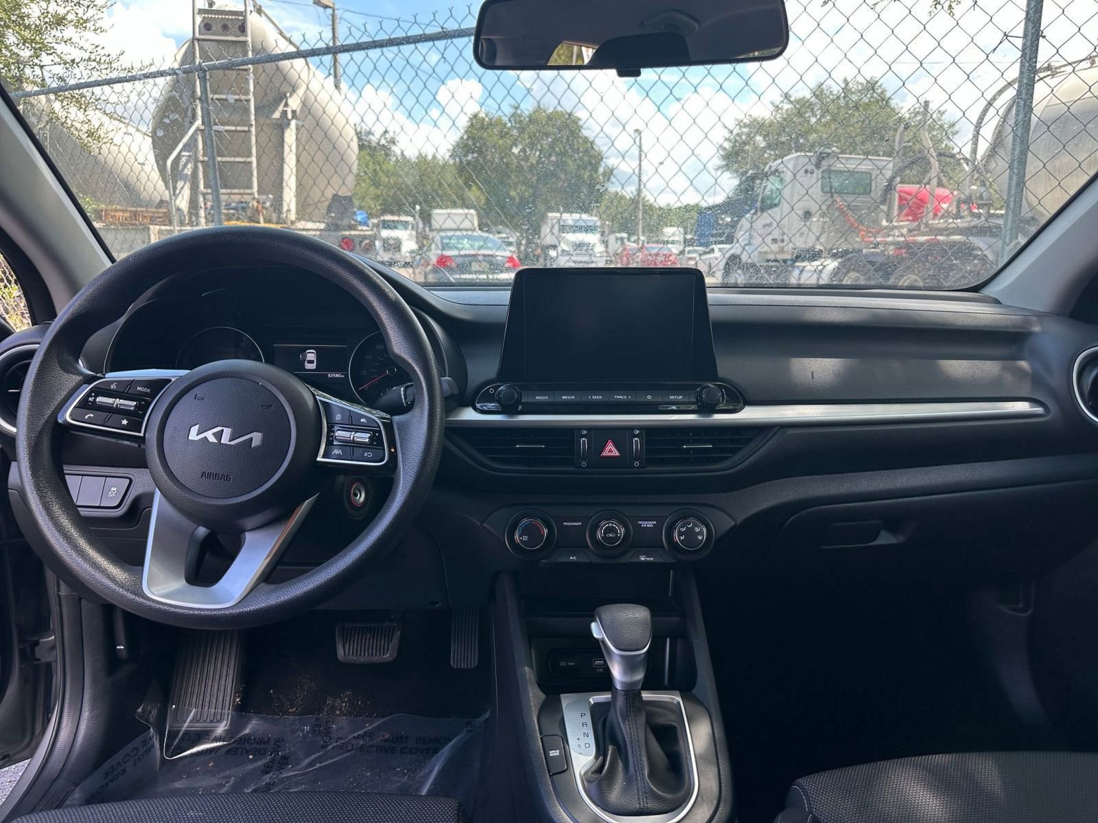 Thumbnail: 2024 Kia Forte - 27