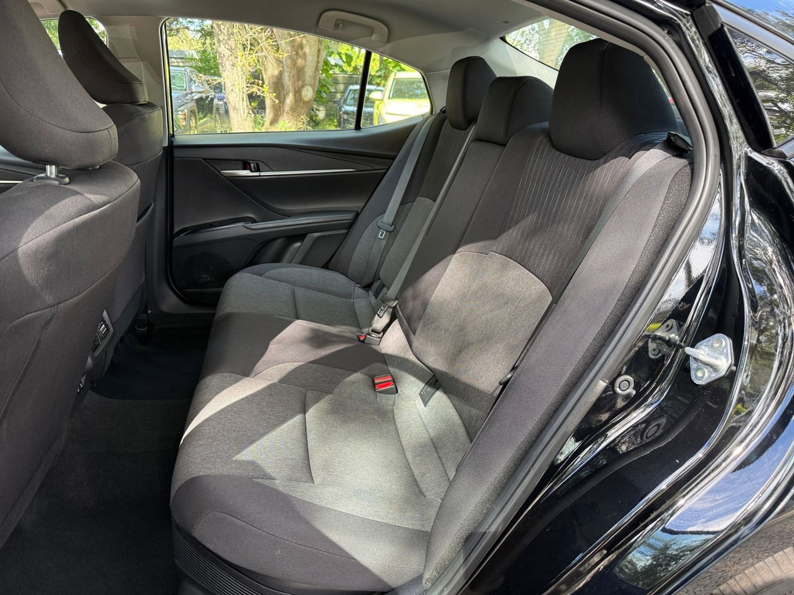 Thumbnail: 2025 Toyota Camry - 33