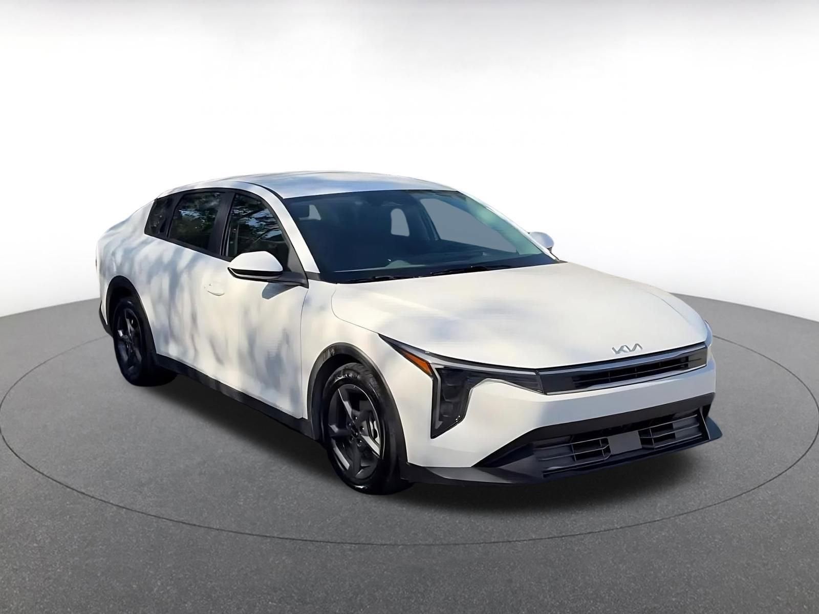 Thumbnail: 2025 Kia K4 - 3