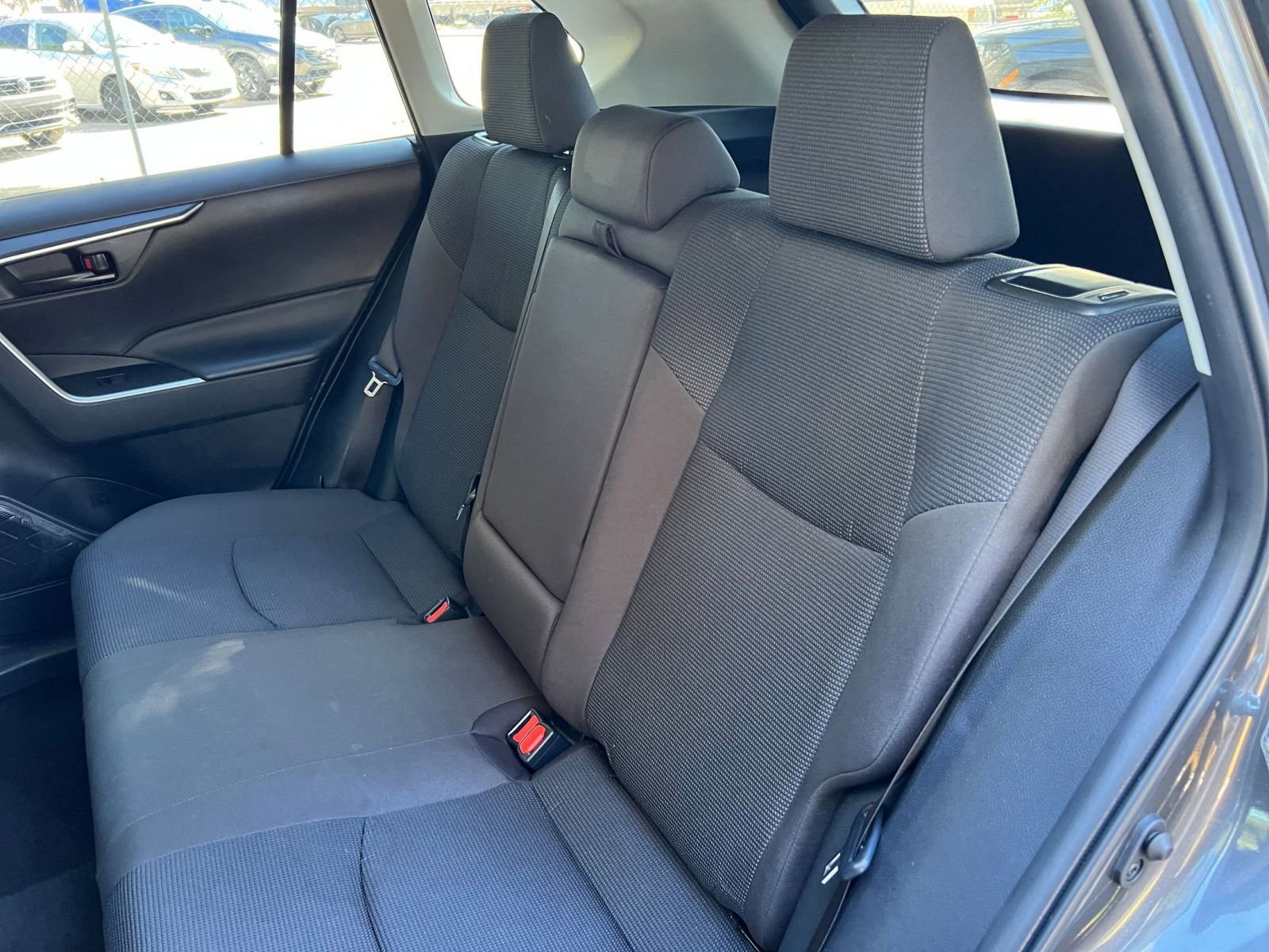 Thumbnail: 2025 Toyota RAV4 - 31