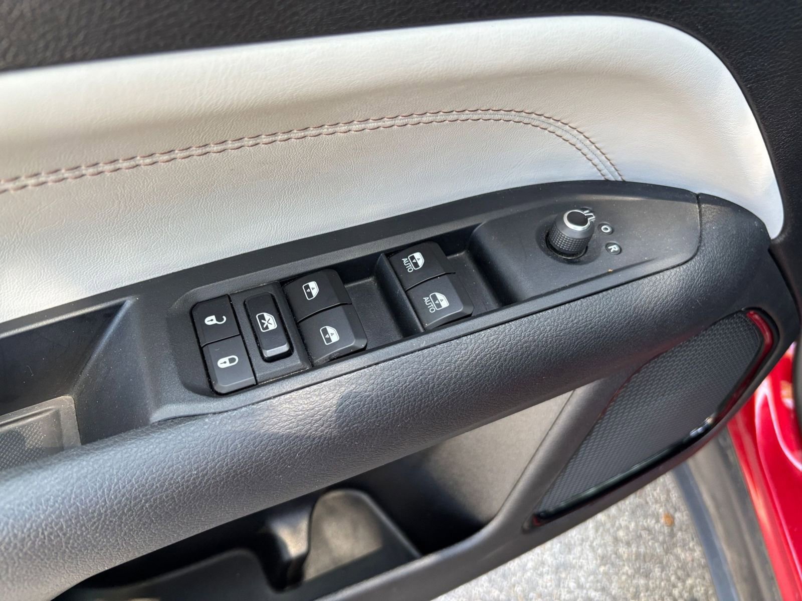 Thumbnail: 2025 Jeep Compass - 18