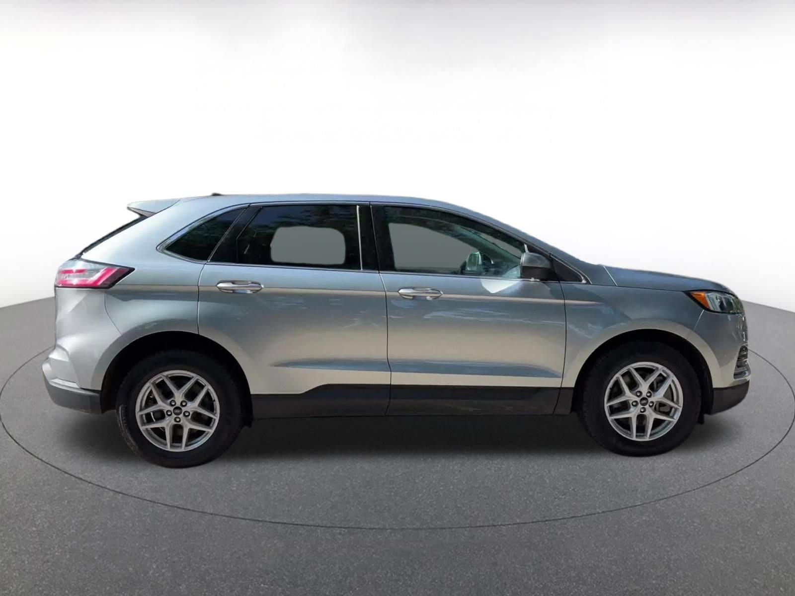 Thumbnail: 2024 Ford Edge - 13