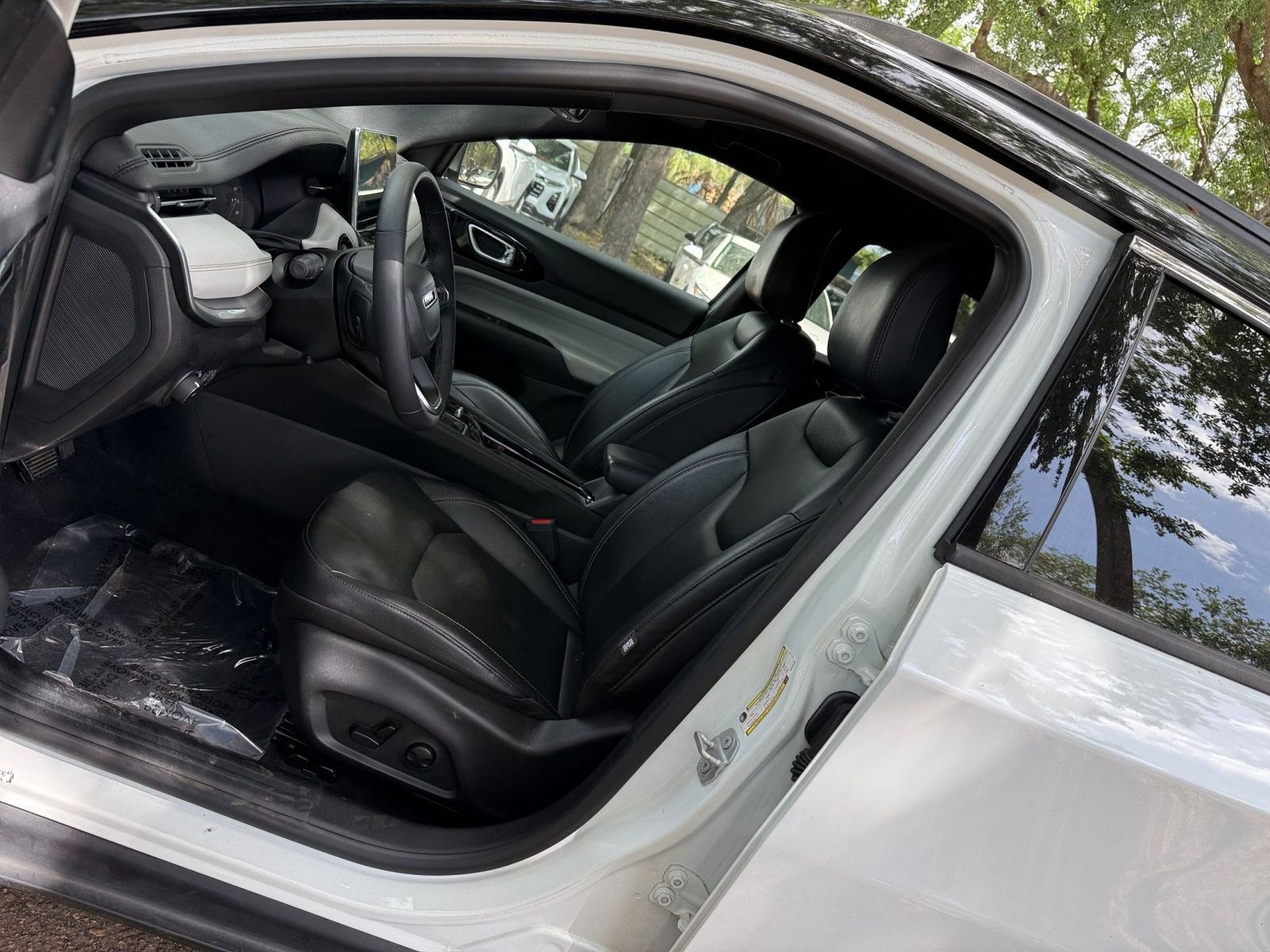 Thumbnail: 2025 Jeep Compass - 25