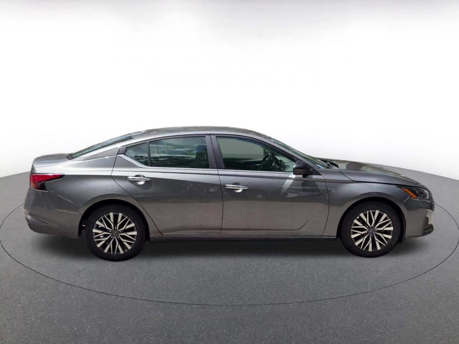 Thumbnail: 2025 Nissan Altima - 15