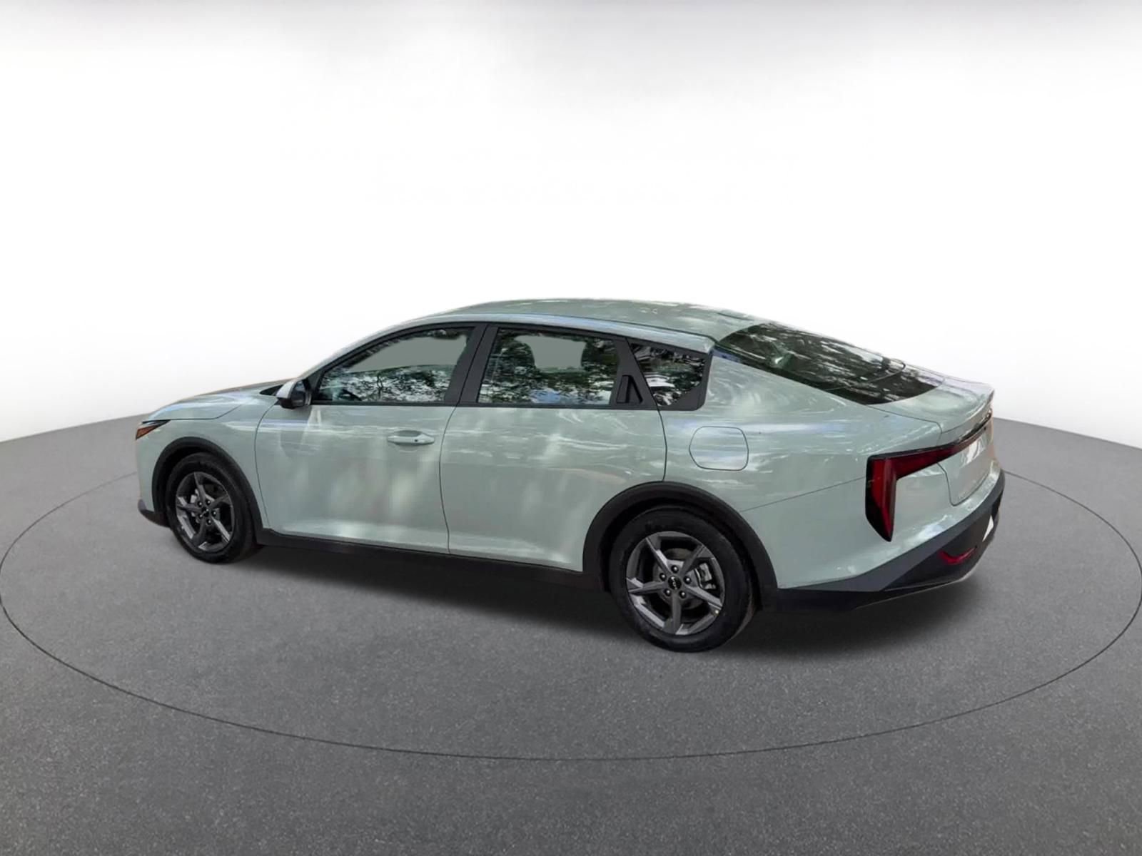 Thumbnail: 2025 Kia K4 - 10