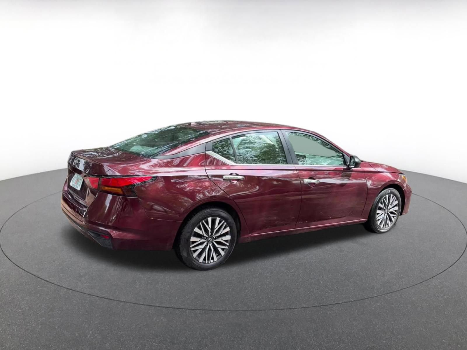 Thumbnail: 2025 Nissan Altima - 15