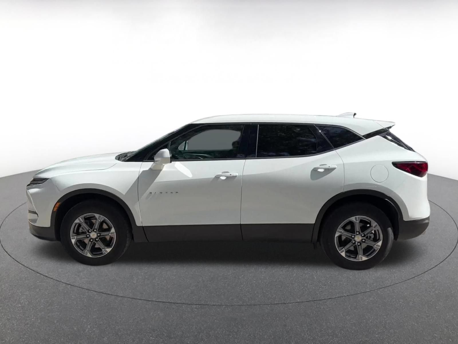 Thumbnail: 2025 Chevrolet Blazer - 9