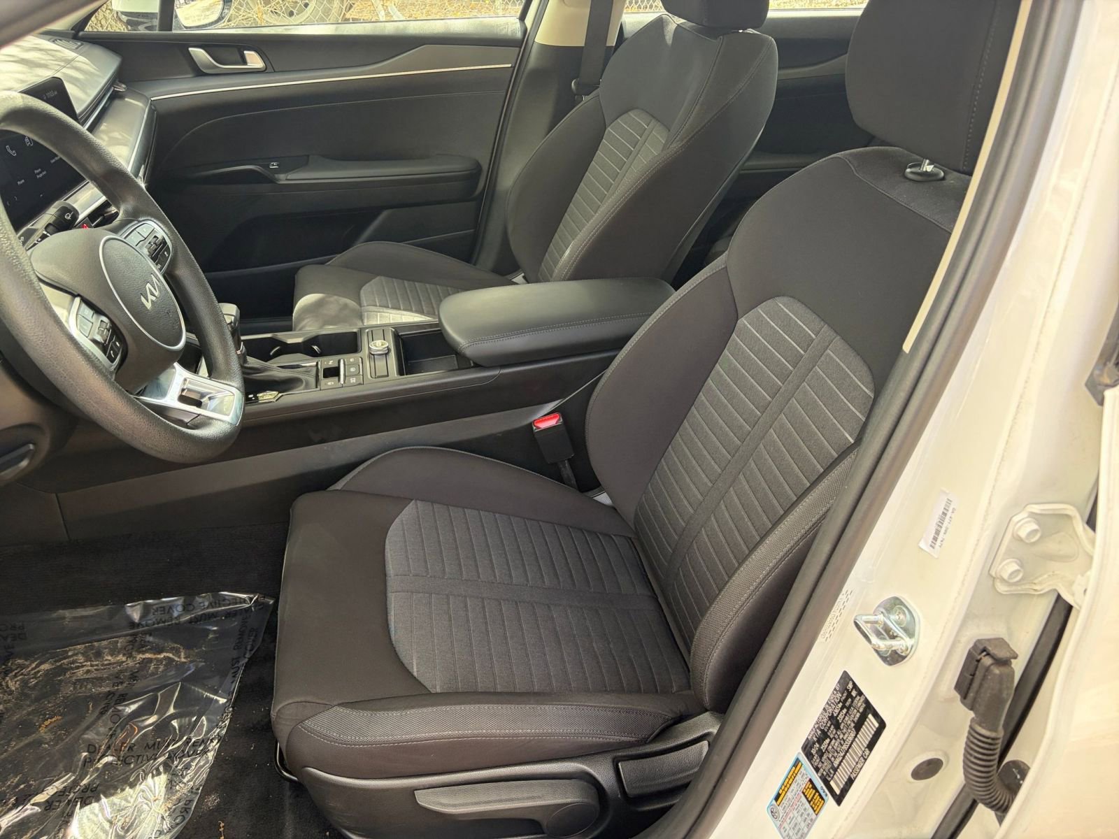 Thumbnail: 2025 Kia K5 - 23