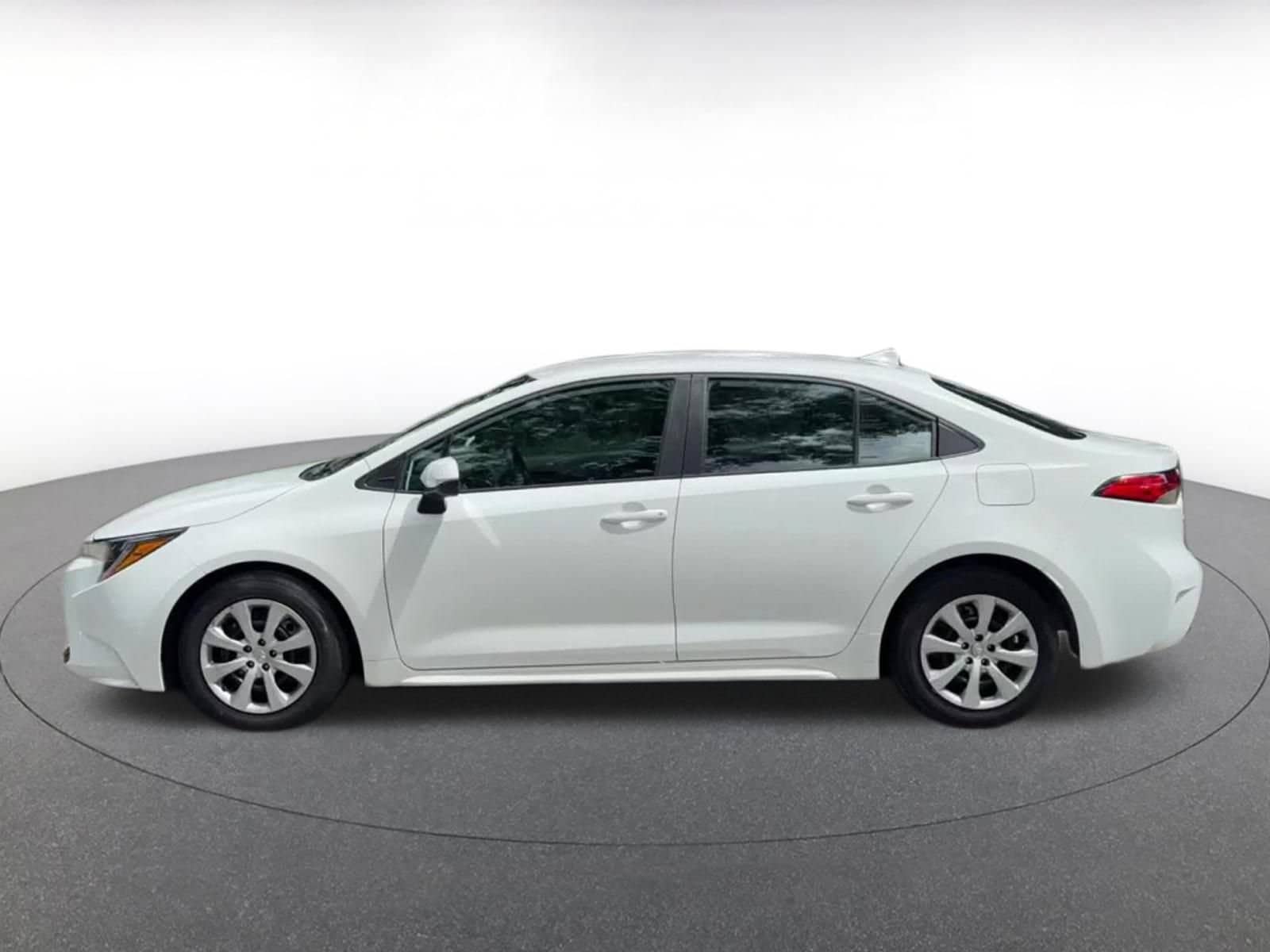 Thumbnail: 2025 Toyota Corolla - 8