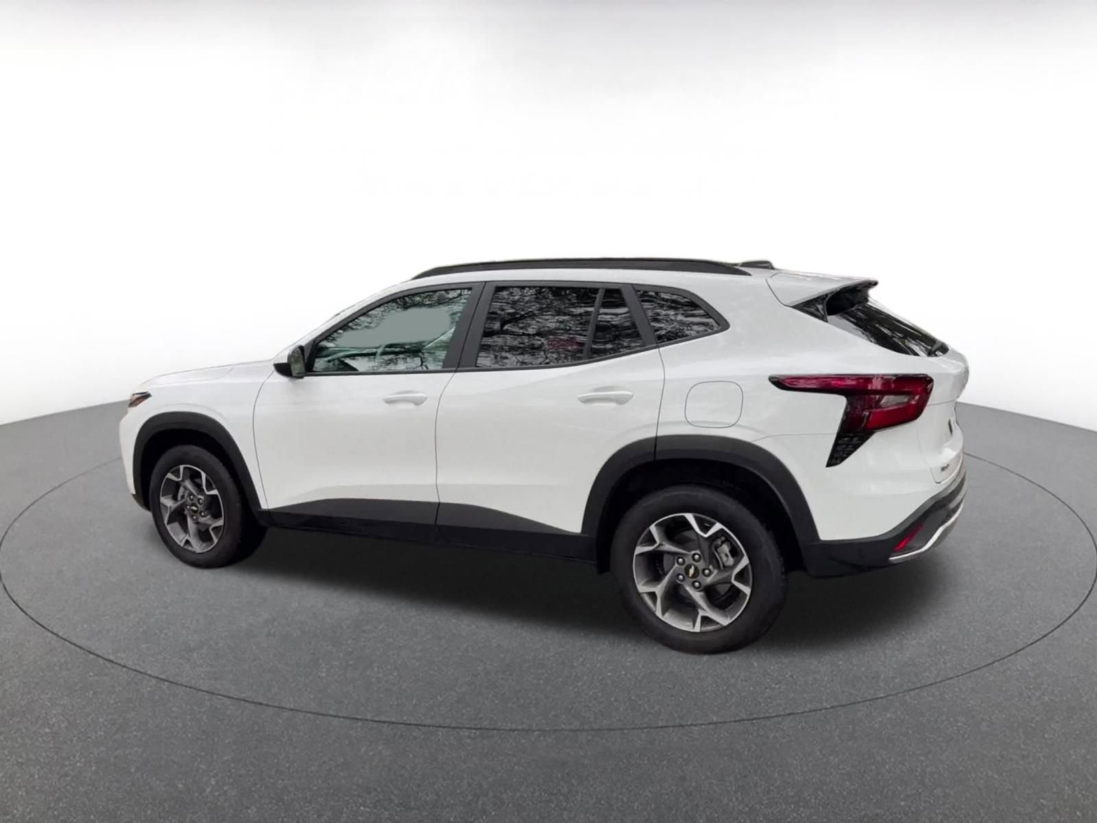 Thumbnail: 2025 Chevrolet Trax - 10