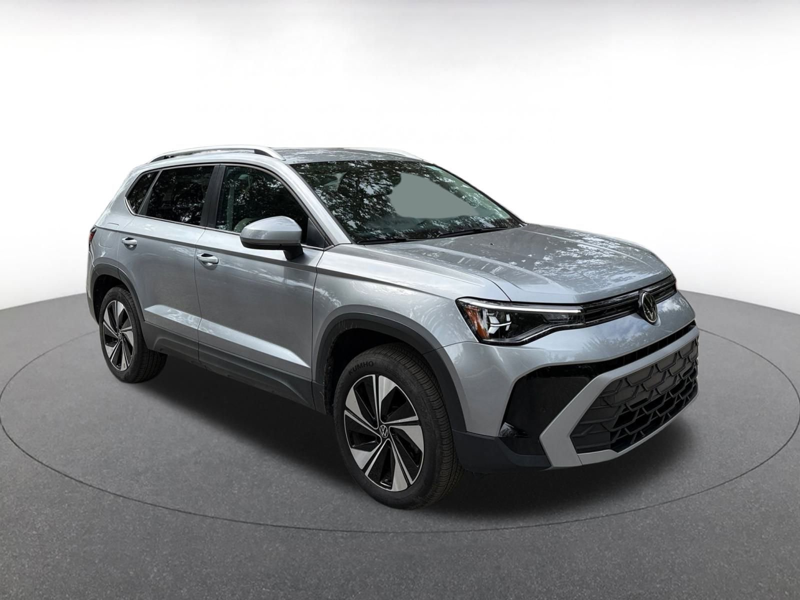 Thumbnail: 2025 Volkswagen Taos - 1