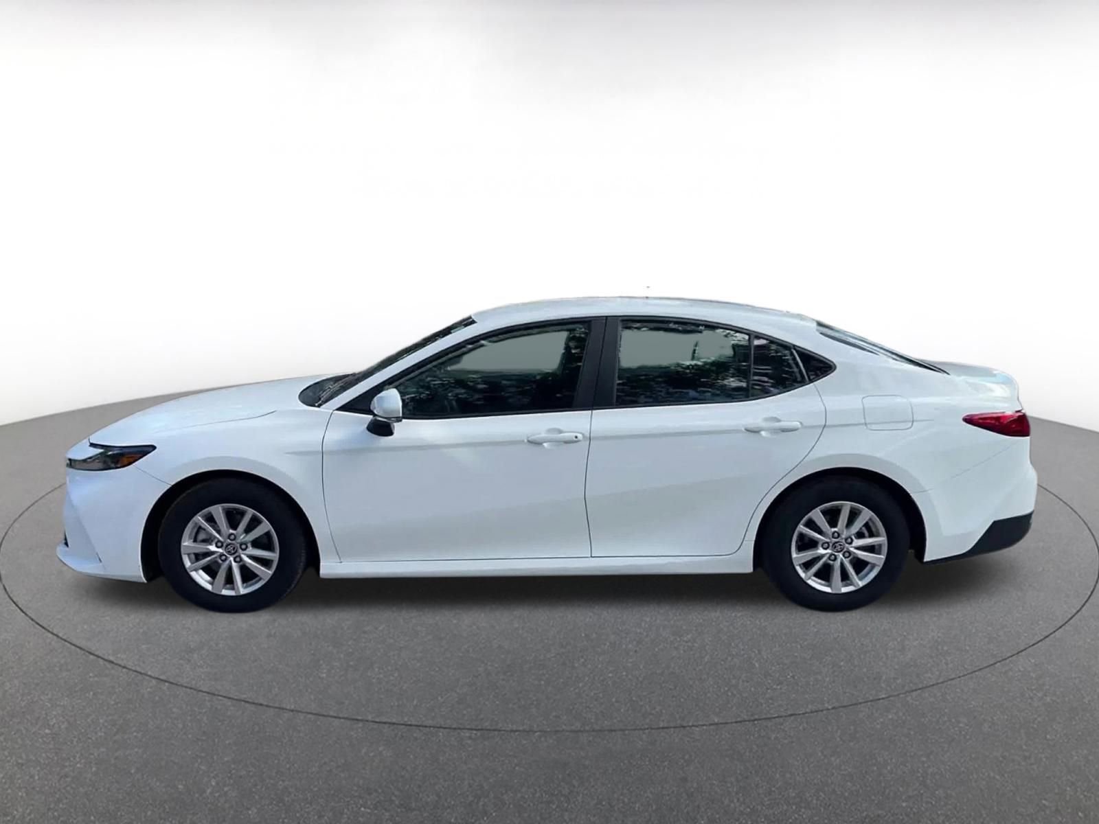 Thumbnail: 2025 Toyota Camry - 9